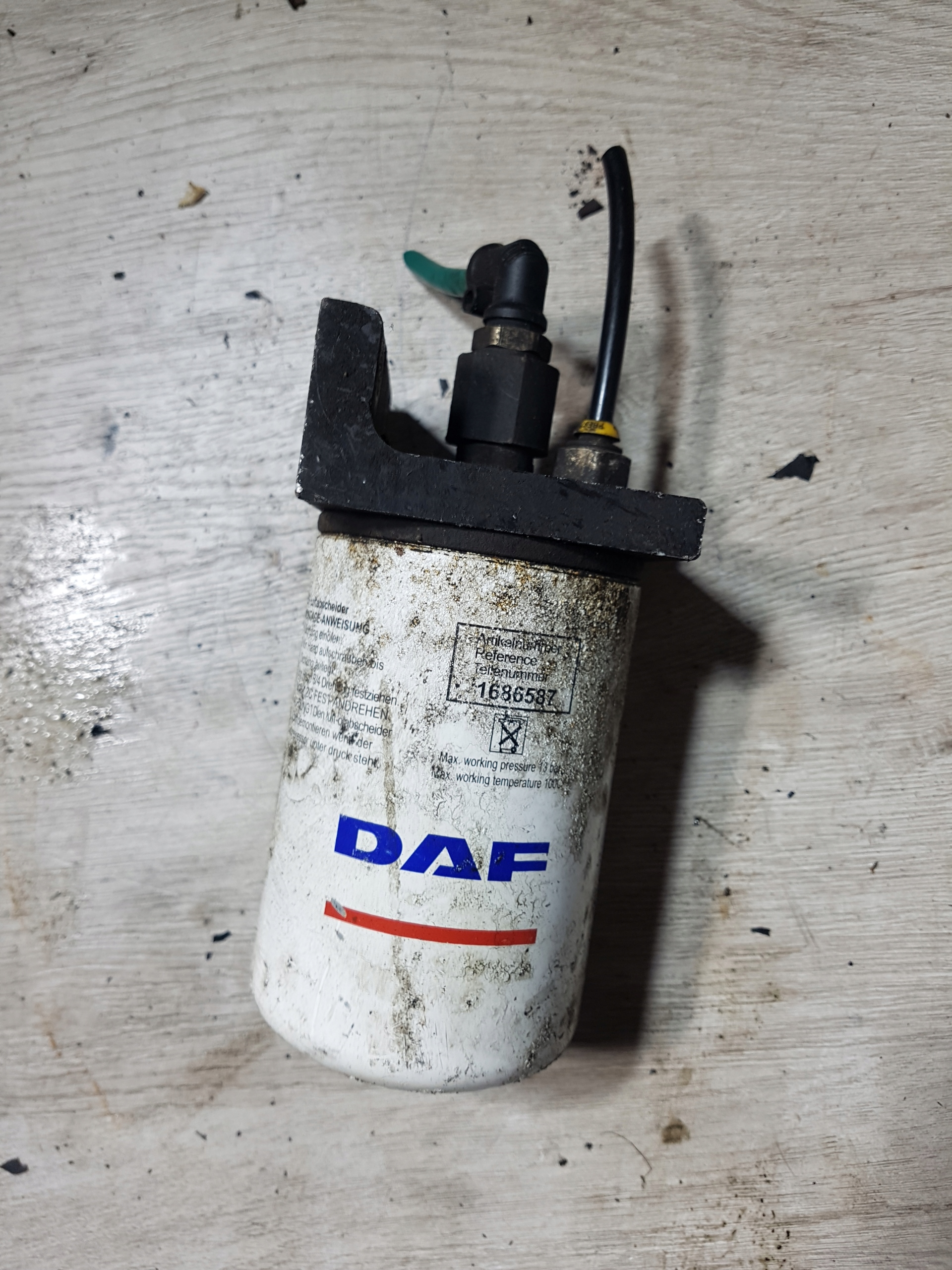 PODSTAWA FILTRA ADBLUE AD BLUE DAF XF 105 , CF EURO 5
