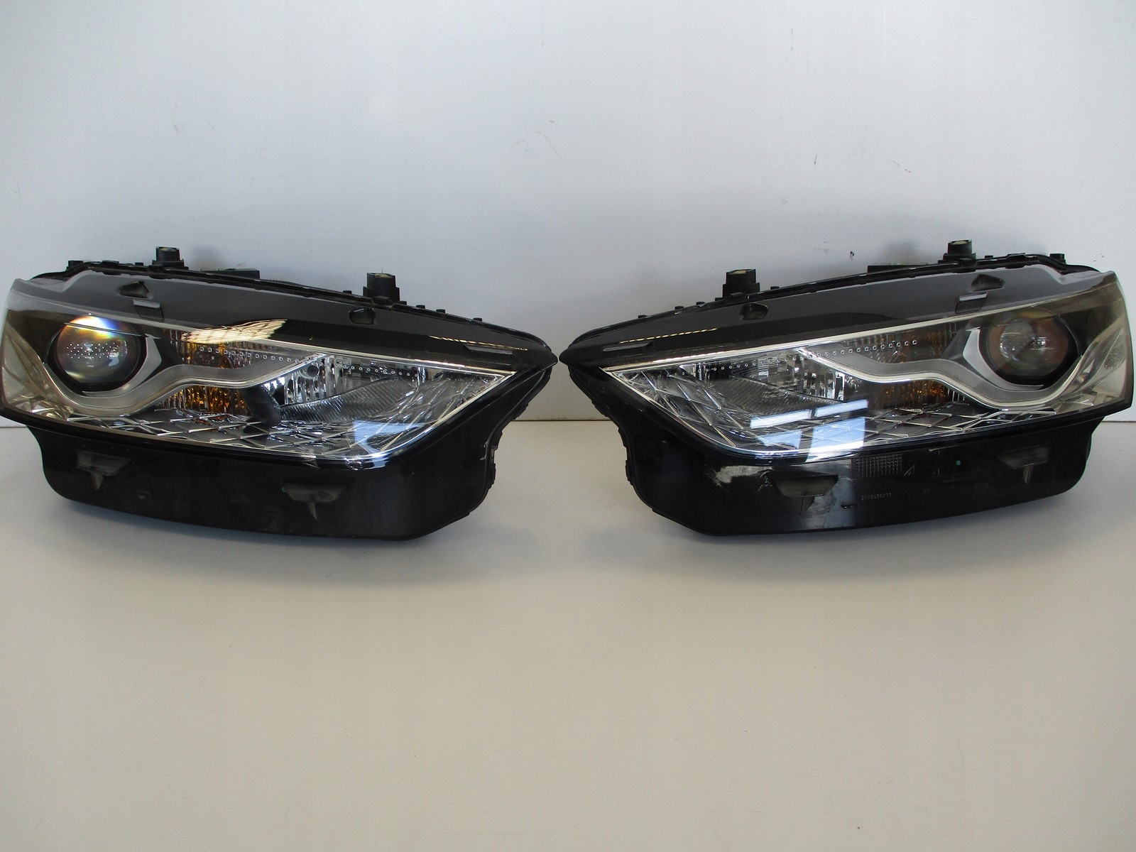 Lampa LAMPY BIXENON XENON DS7 LED 9821750280