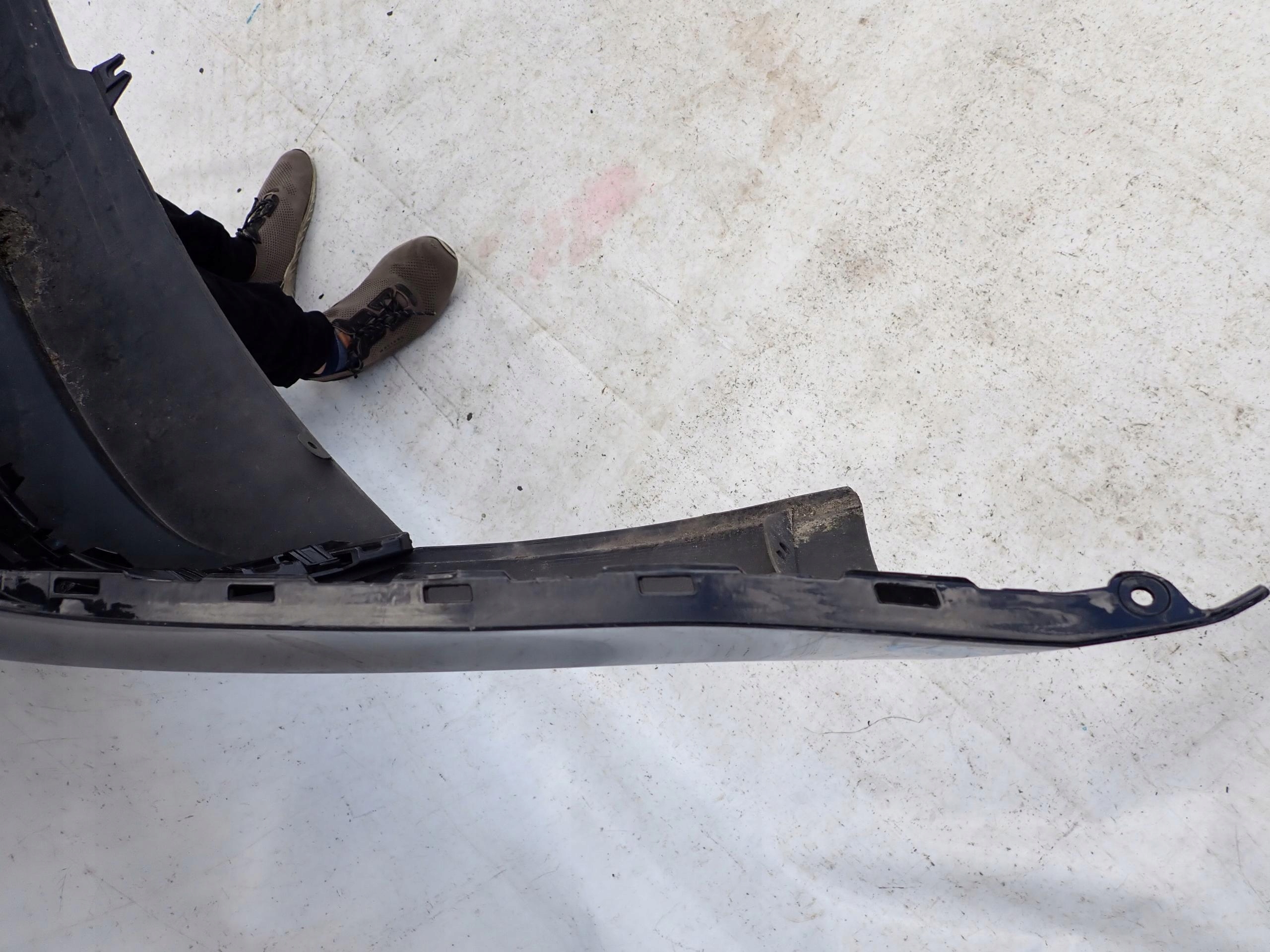 AUDI A4 B9 8W KOMBI 15- bumper rear part rear PDC