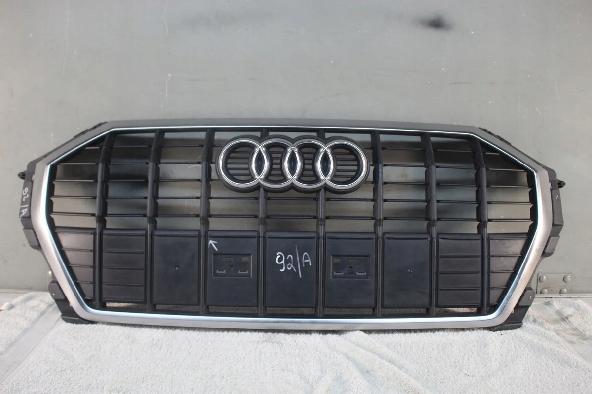 Audi Q3 Kühlergrill FRONTGRILL Kühlergitter 83A853651 - Thumbnail 1