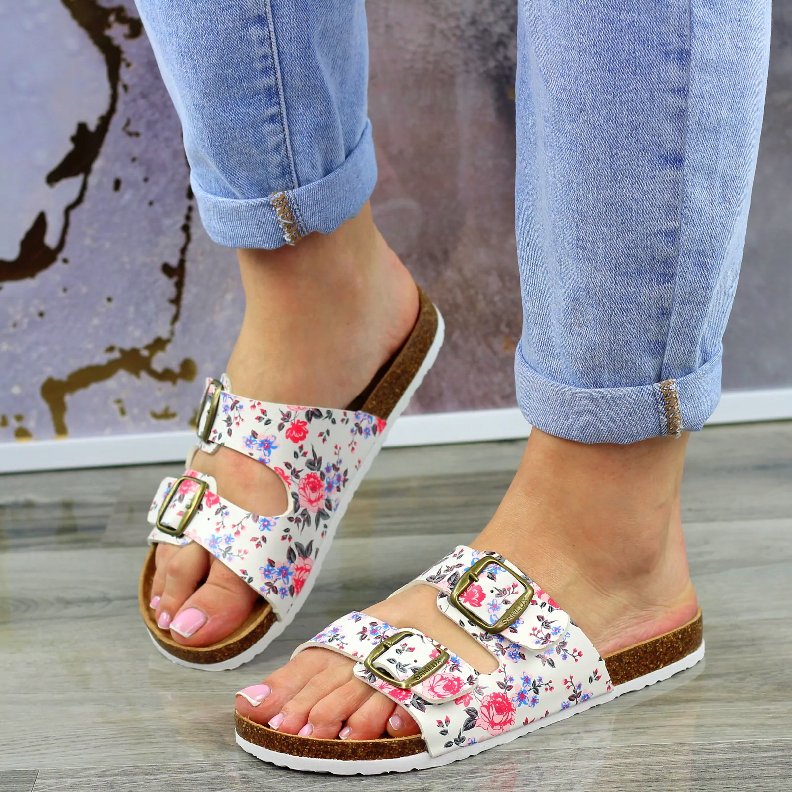 BIAŁE SKÓRZANE PROFILOWANE MEDYCZNE KLAPKI KWIATY6 Kolor biały