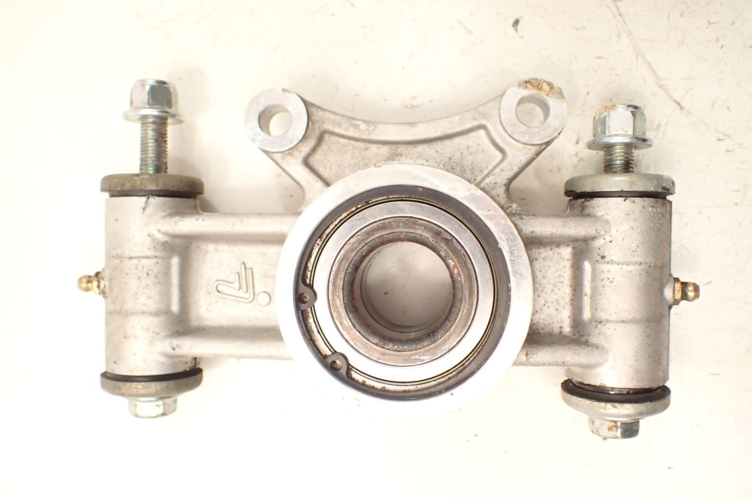 Segway Snarler AT6 600 Zwrotnica Piasta [L] tył mocowanie