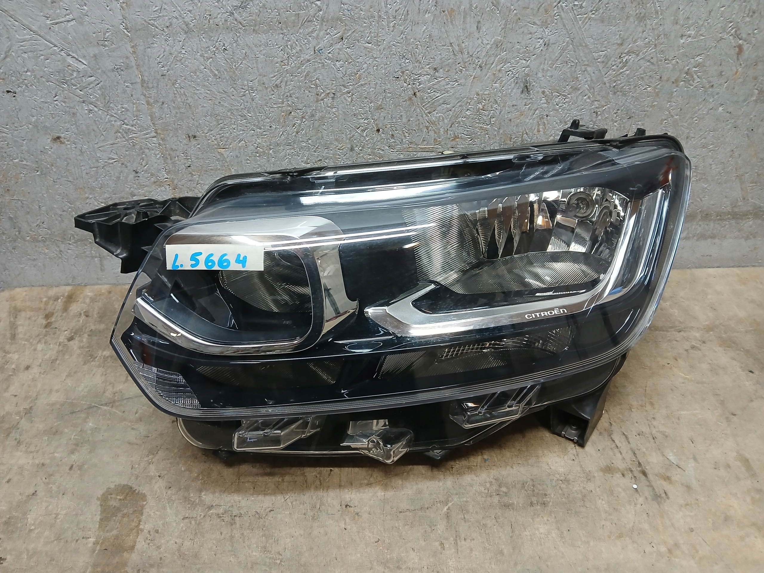 light front left CITROEN BERLINGO IV 4 VAN 981684880