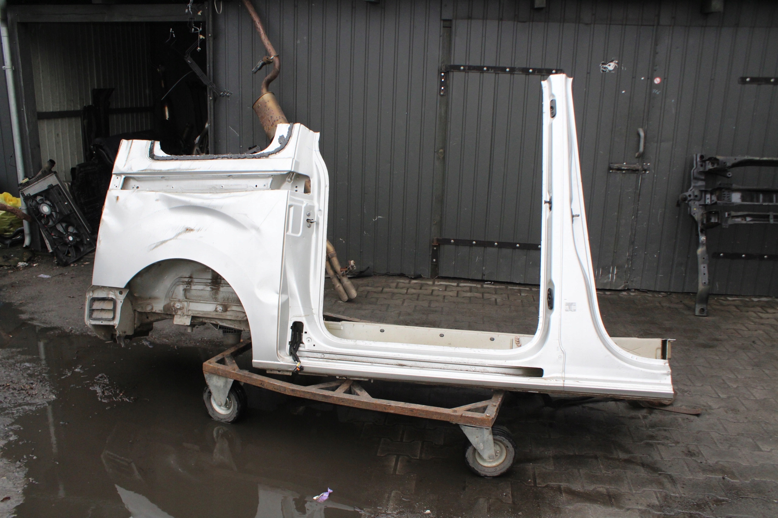 Toyota Proace четвертина правий поріг