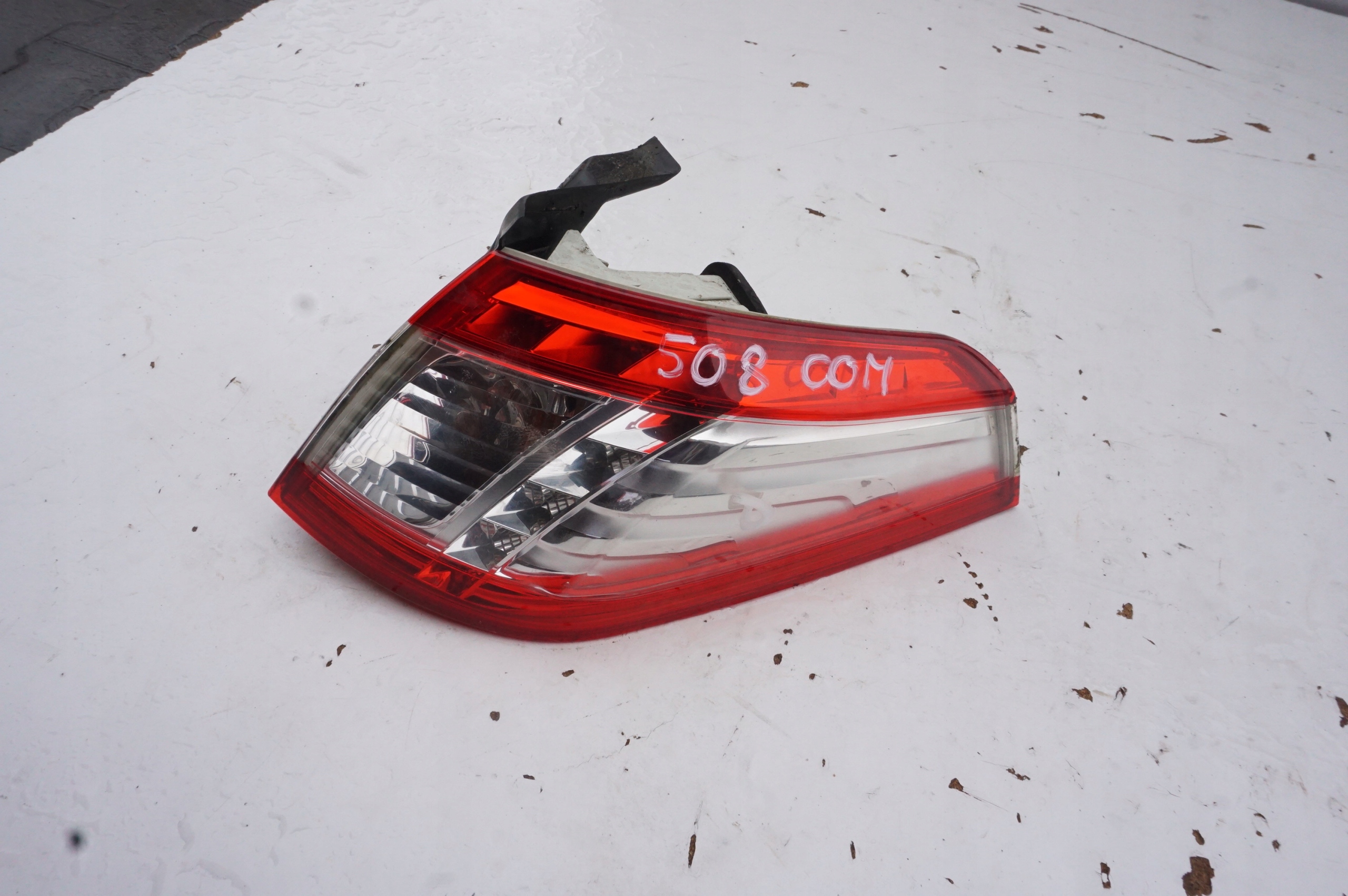 LAMPA PRAWY TYŁ LED PEUGEOT 508 SW