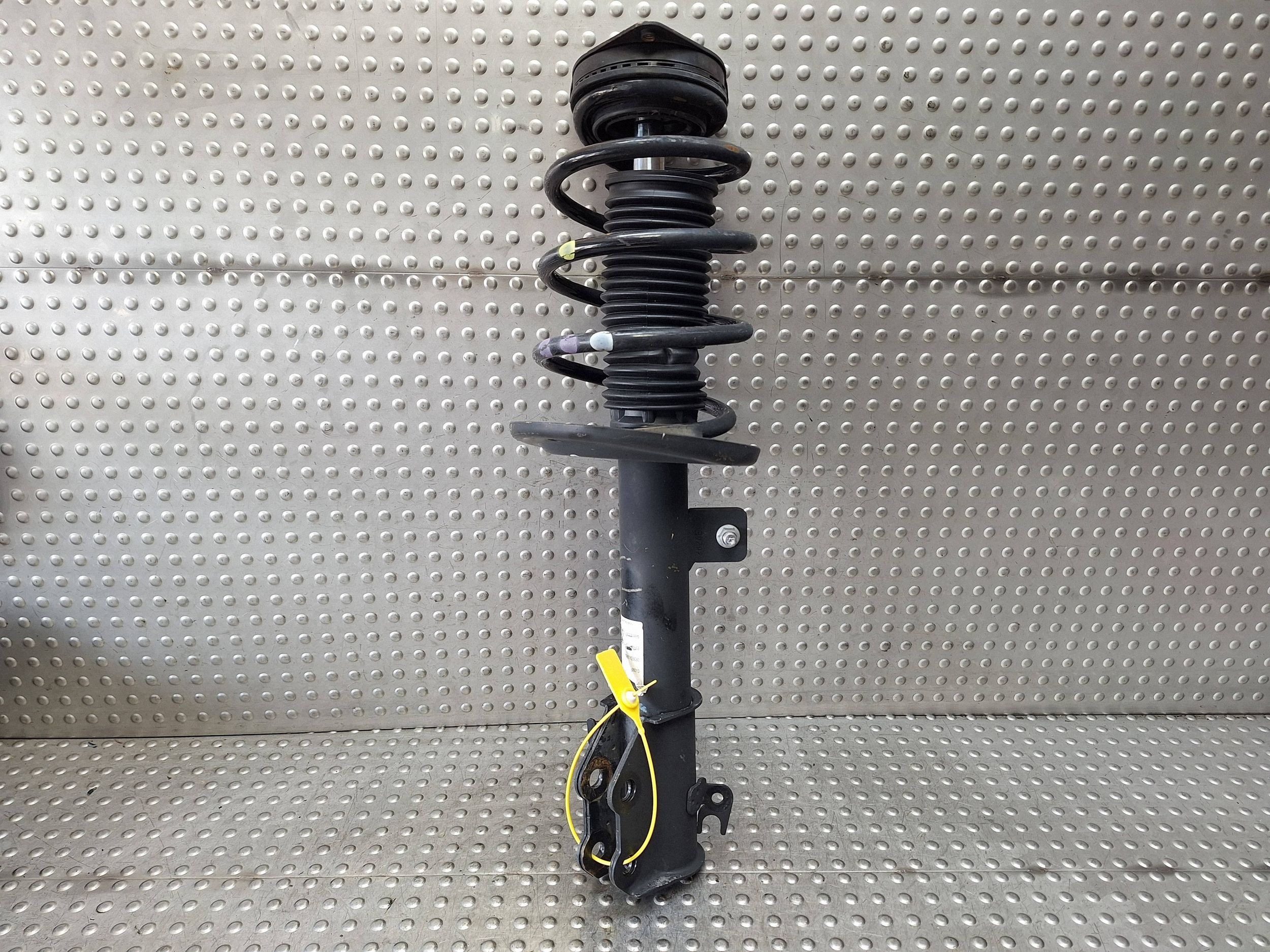shock absorber right front ALFA ROMEO JUNIOR 23- 824903021859