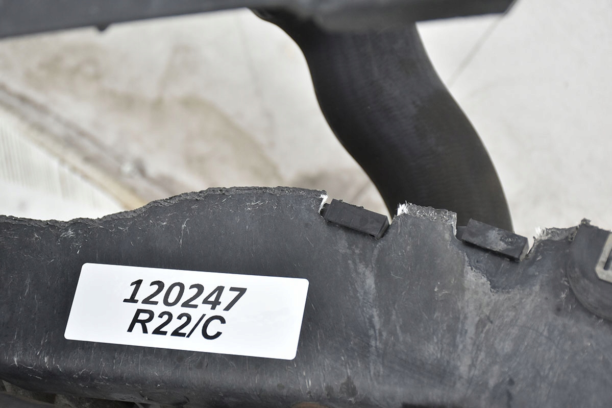 bar, wall front AUDI A6 C5 ALLROAD 2.5 TDI