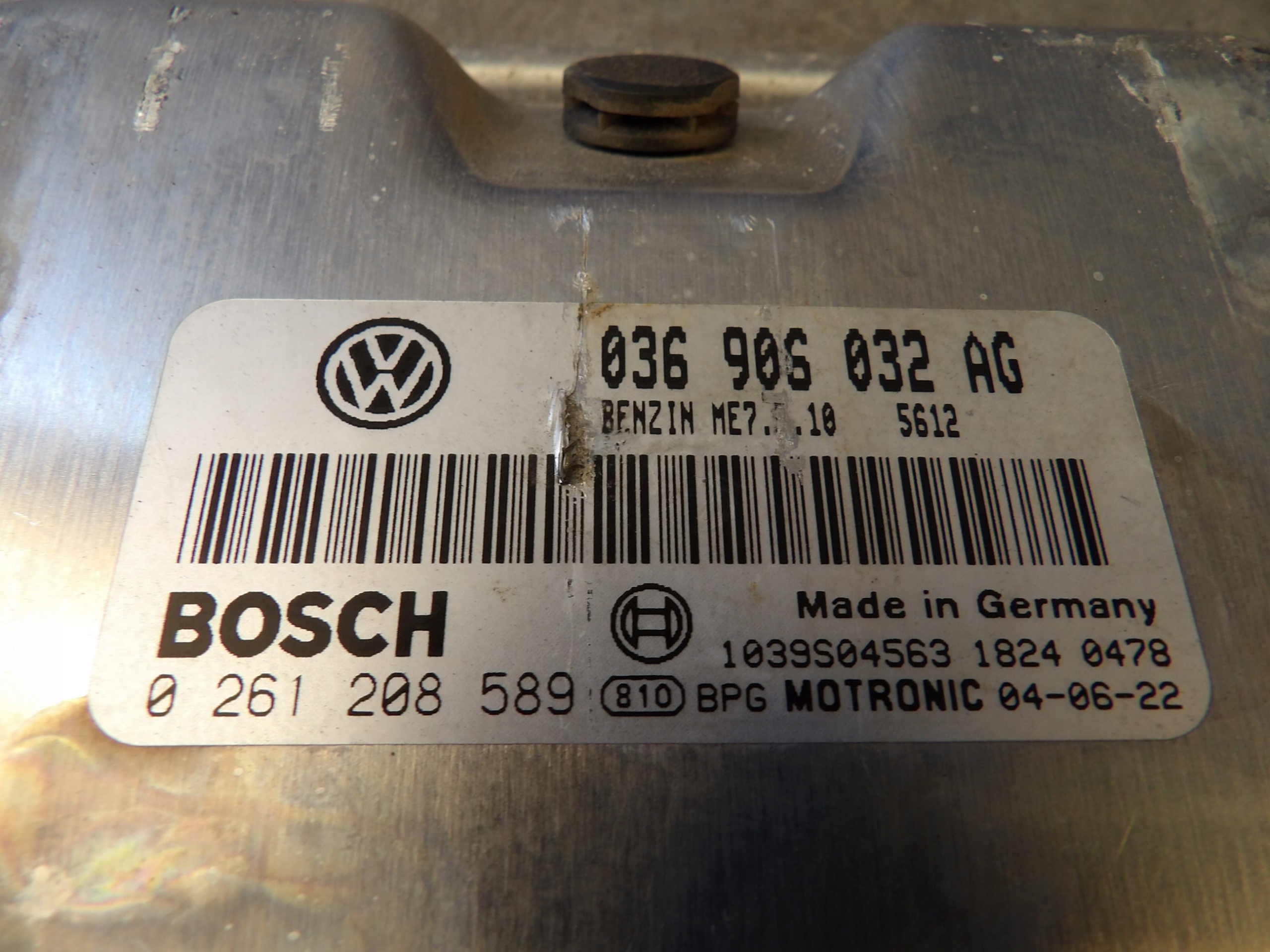 computer, control unit VW Golf V 1.4B 0261208589