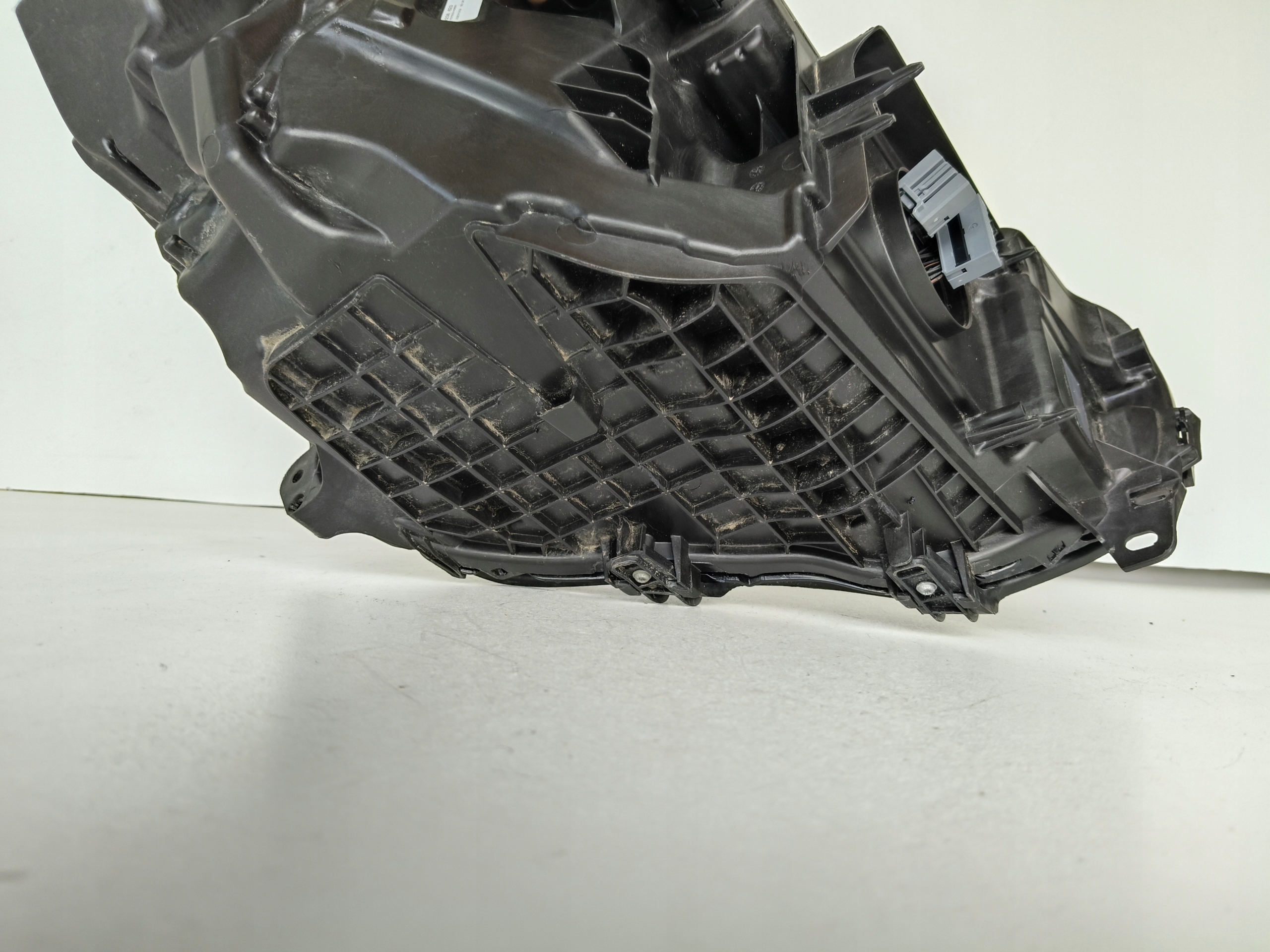 light left REFLEKTOR VOLVO XC40 22- LIFT C40 FULL LED