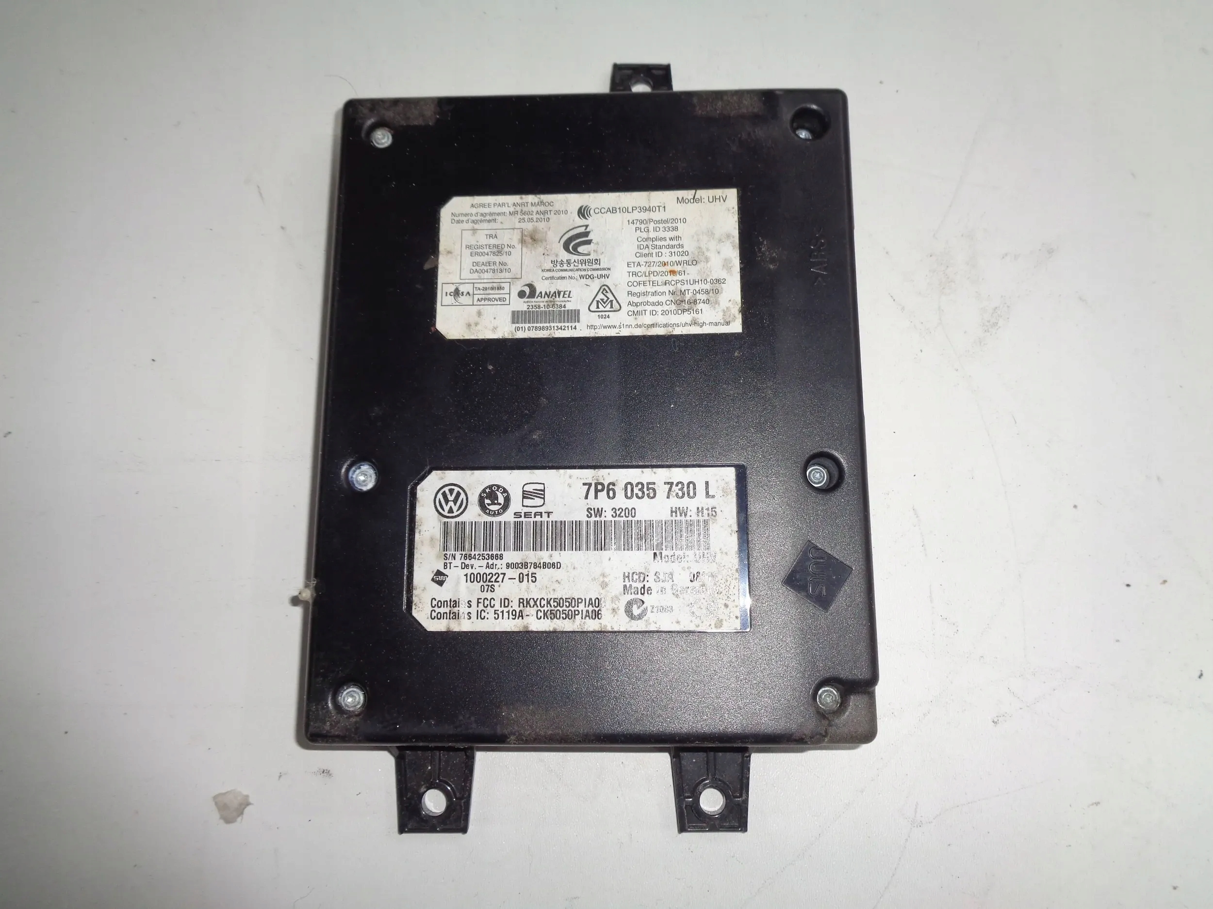 VW TOUAREG and module control unit BLUETOOTH 02-10R