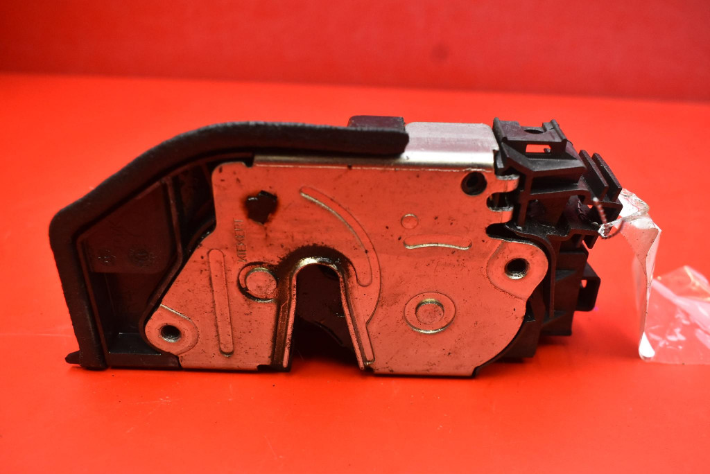 lock door right front front EU 7167074 BMW X3 E83 06-10