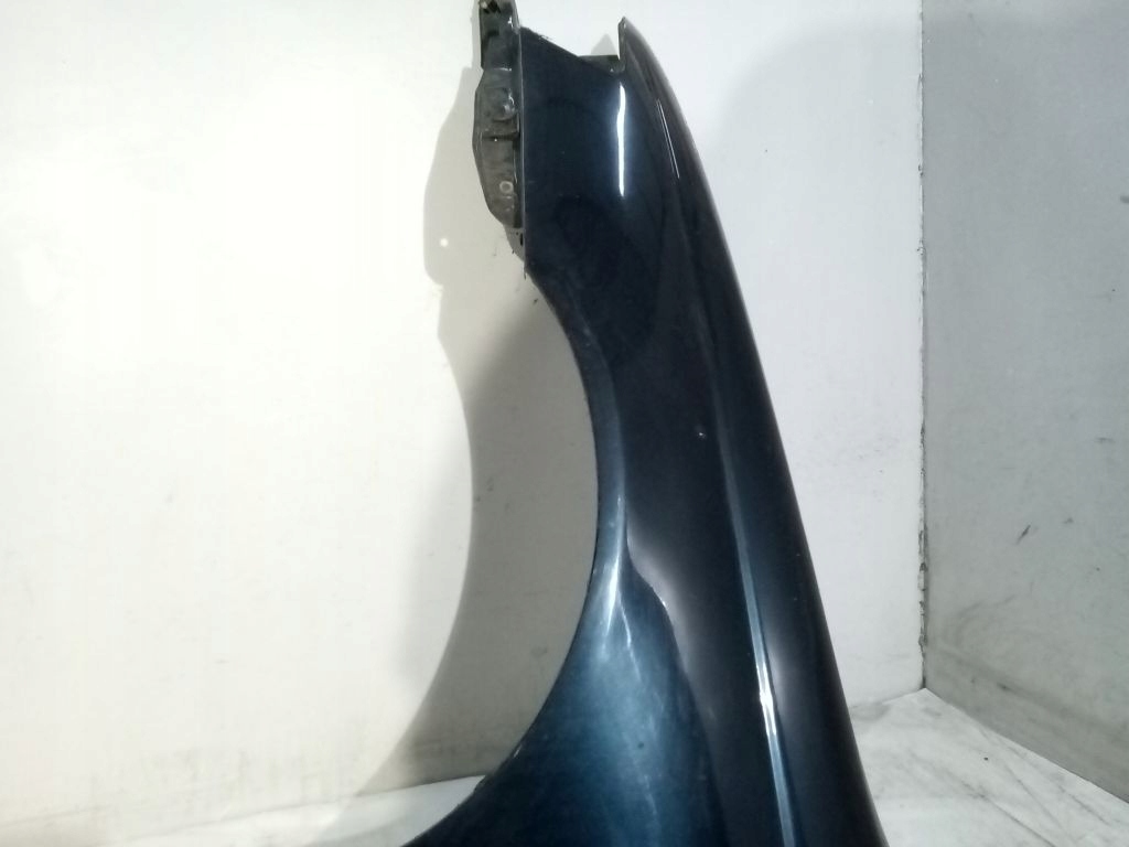 Toyota Carina E fender left 742