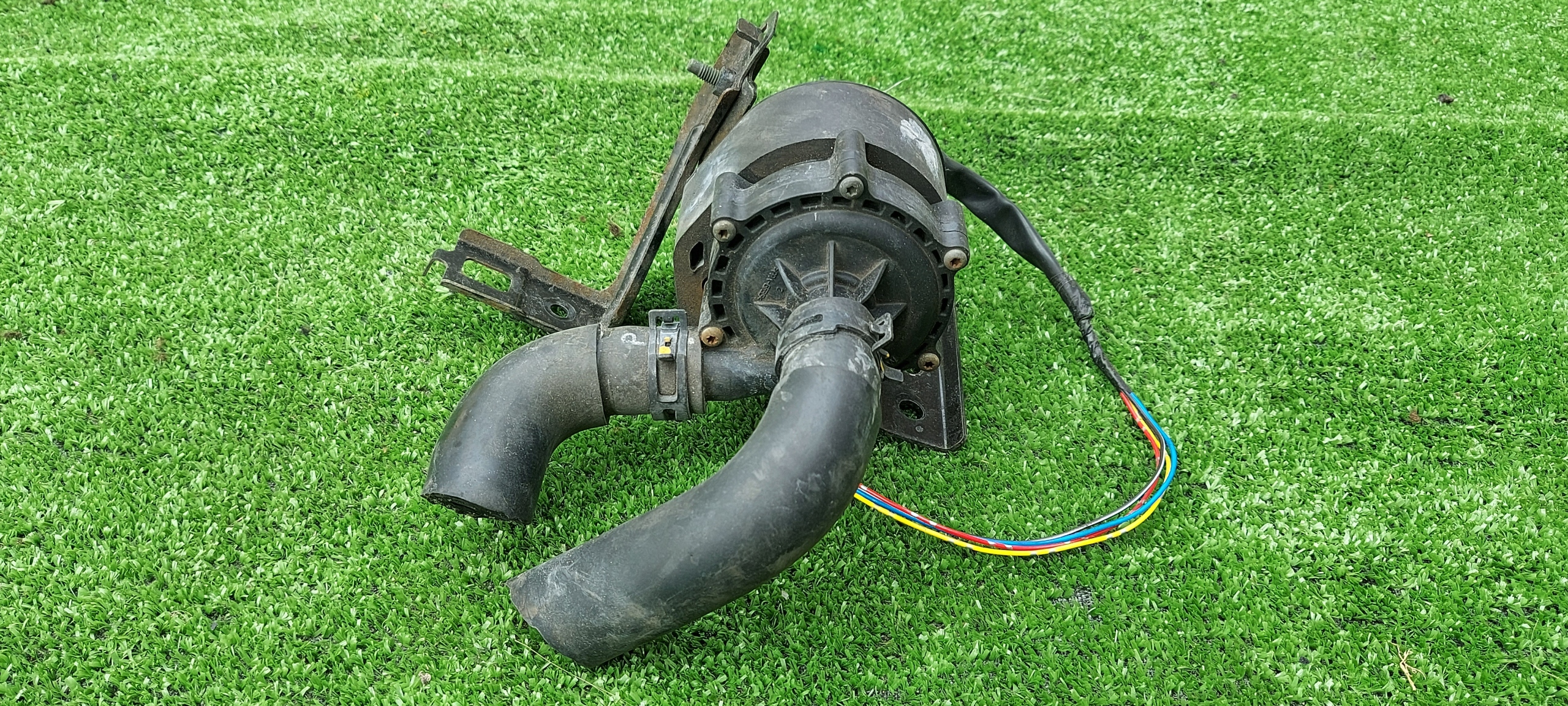 Pompa d’acqua NISSAN LEAF e ZEO 10-17