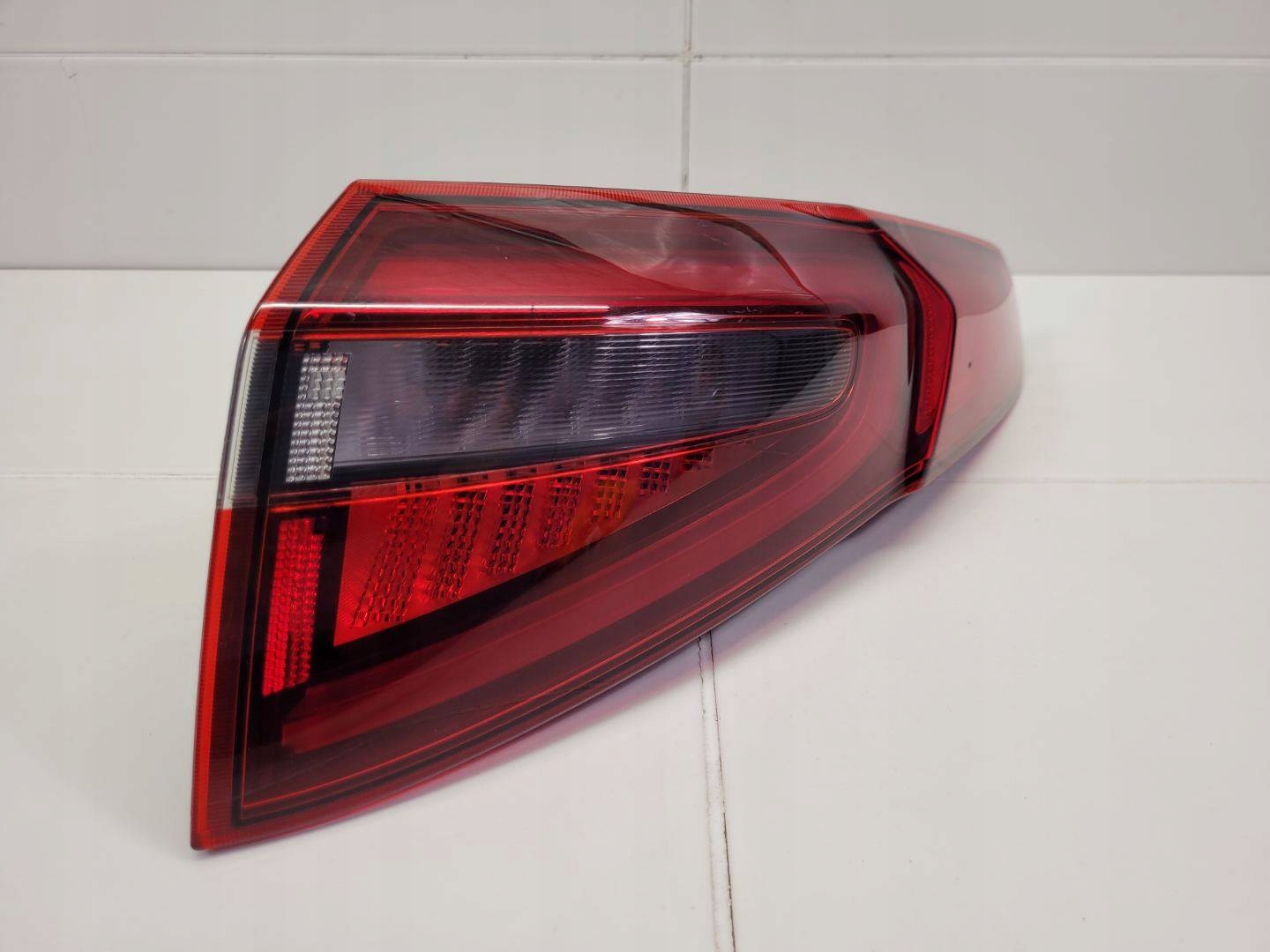 light rear right side Alfa Romeo Stelvio 2017 20790999