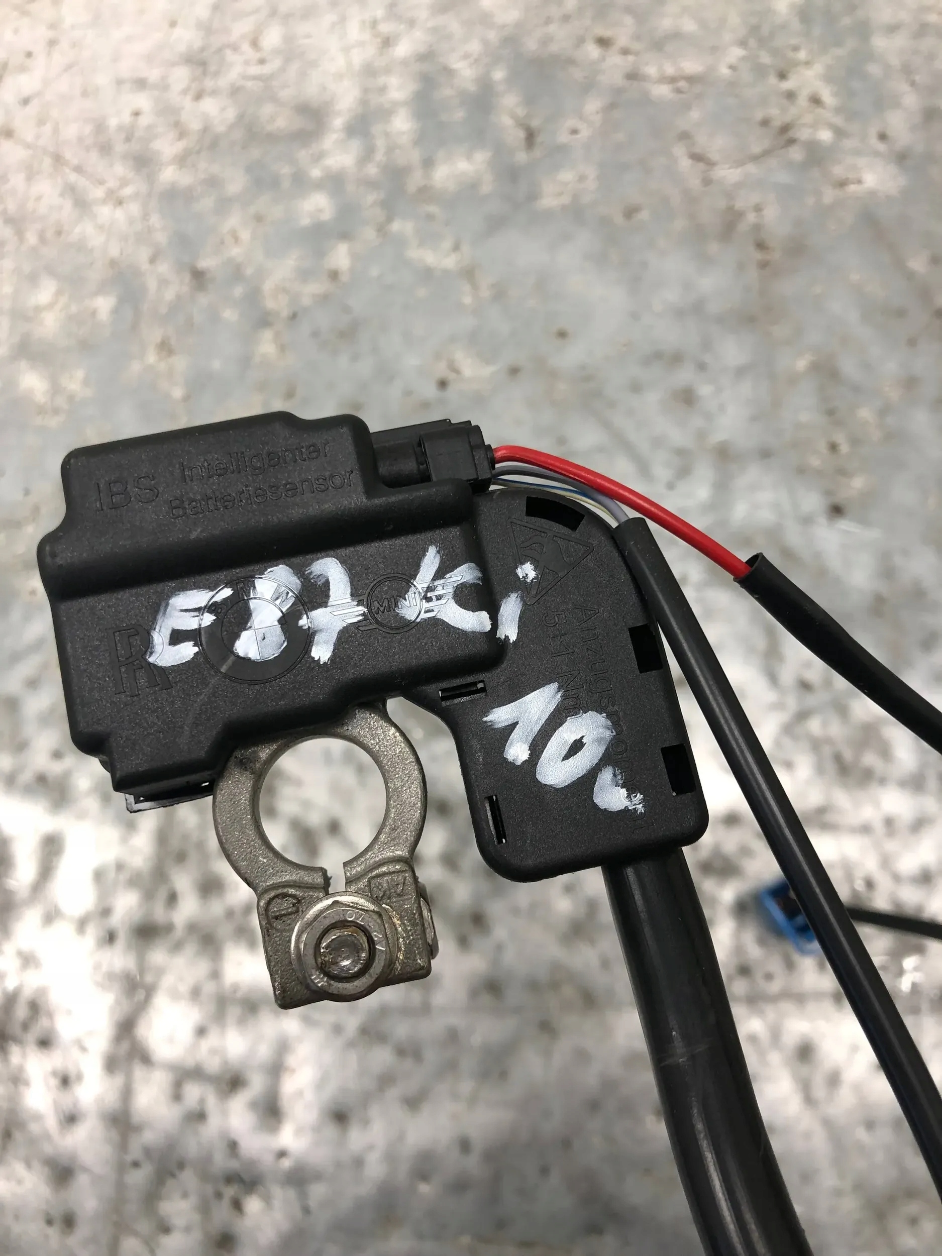 Batteriemanagement Sensor BMW E87 LCI 9215953