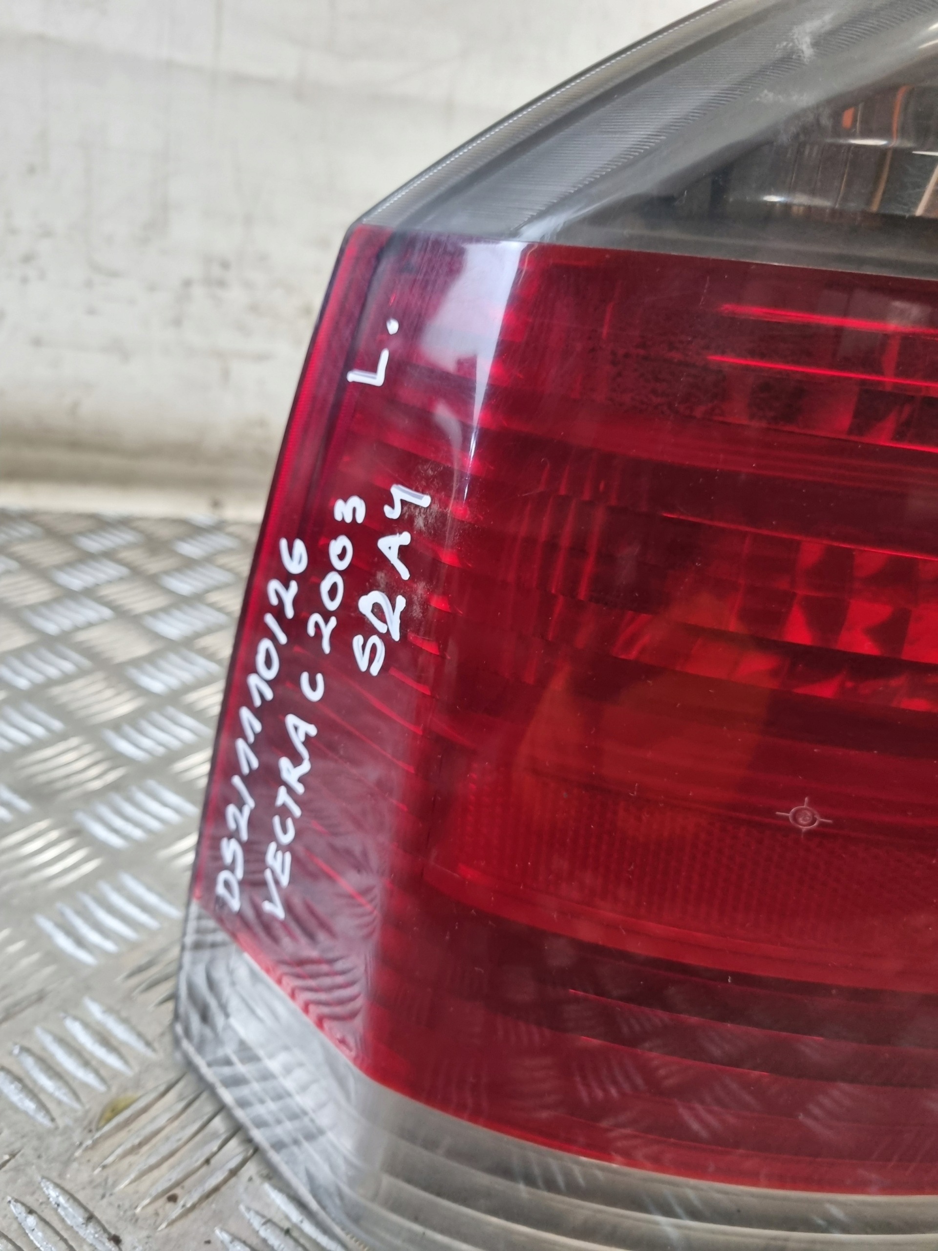 feu gauche arrière OPEL VECTRA C 2003