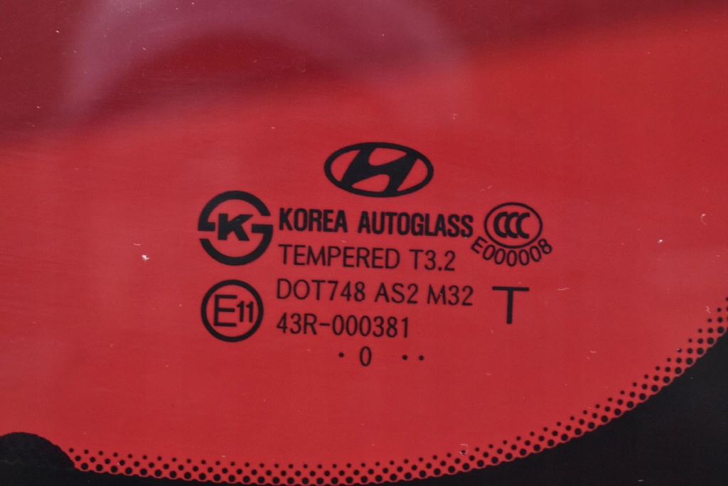 window bodywork right rear part HYUNDAI GENESIS 1 and COUPE 08-12