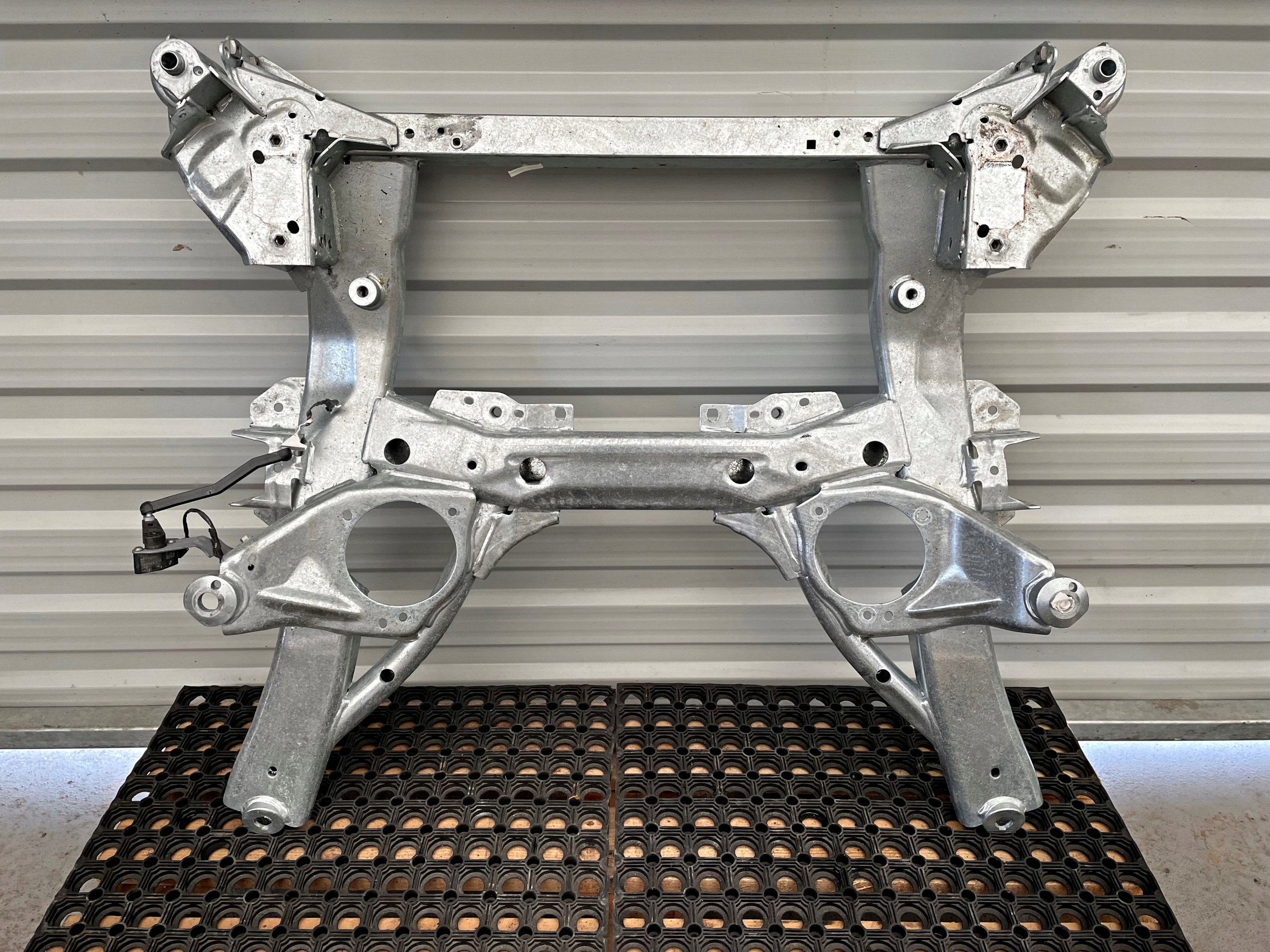 BMW G20 G21 SANKI BELKA KOŁYSKA PRZÓD 6883131