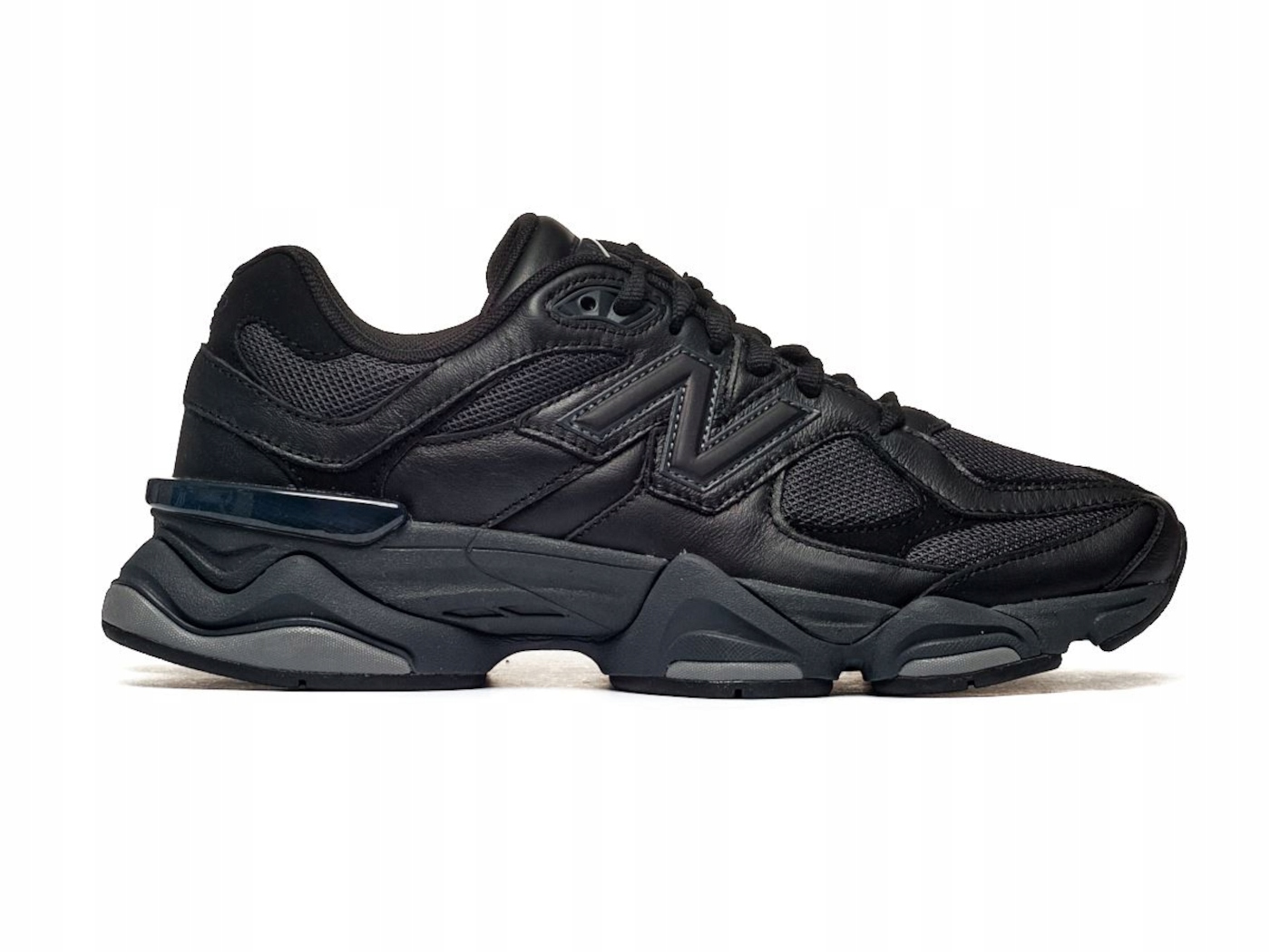 Unisexové tenisky New Balance U9060NRI sportovní černé kožené 40