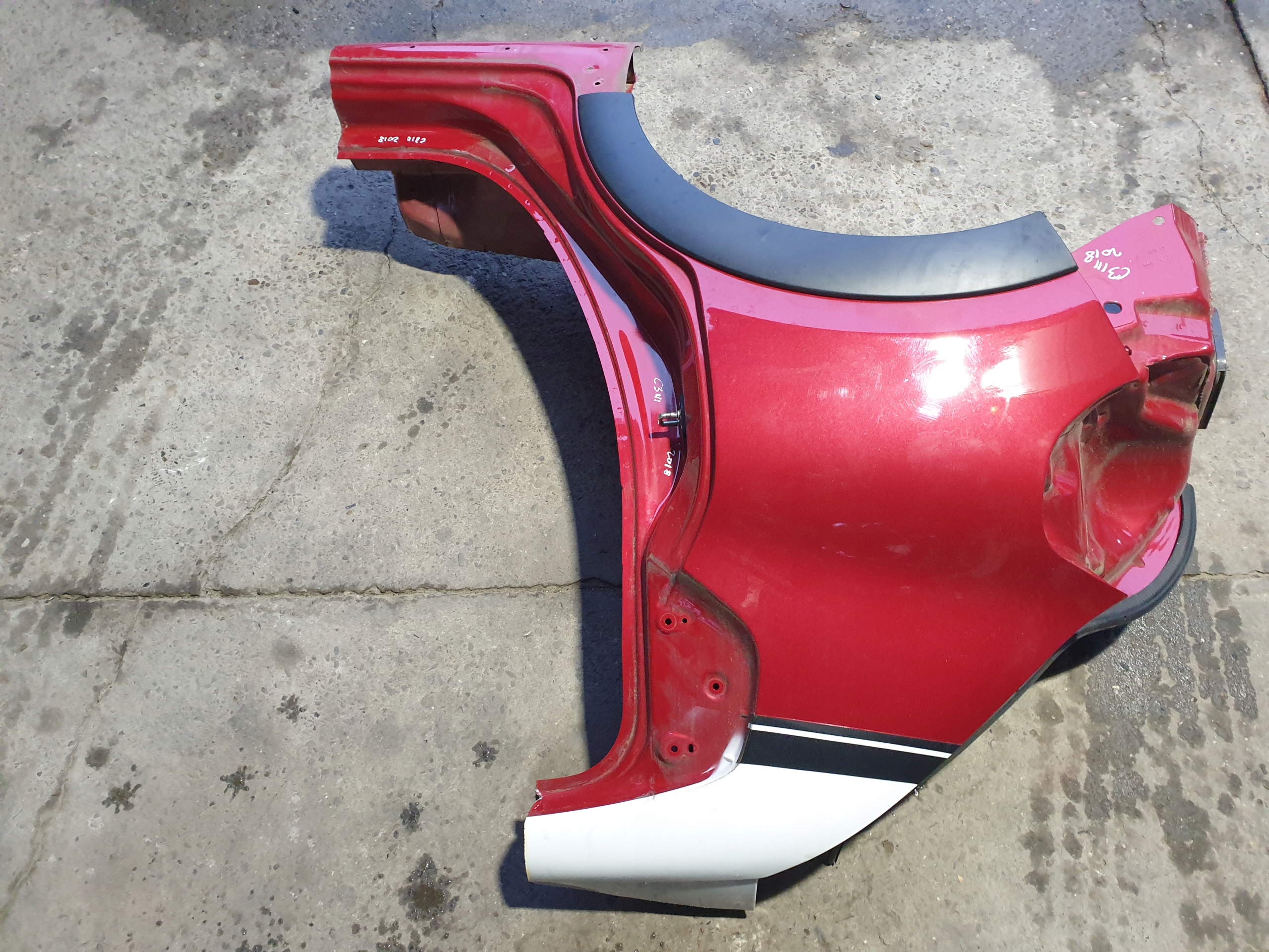 parafango posteriore LONGHERONE CITROEN C3 III EPYD 2016