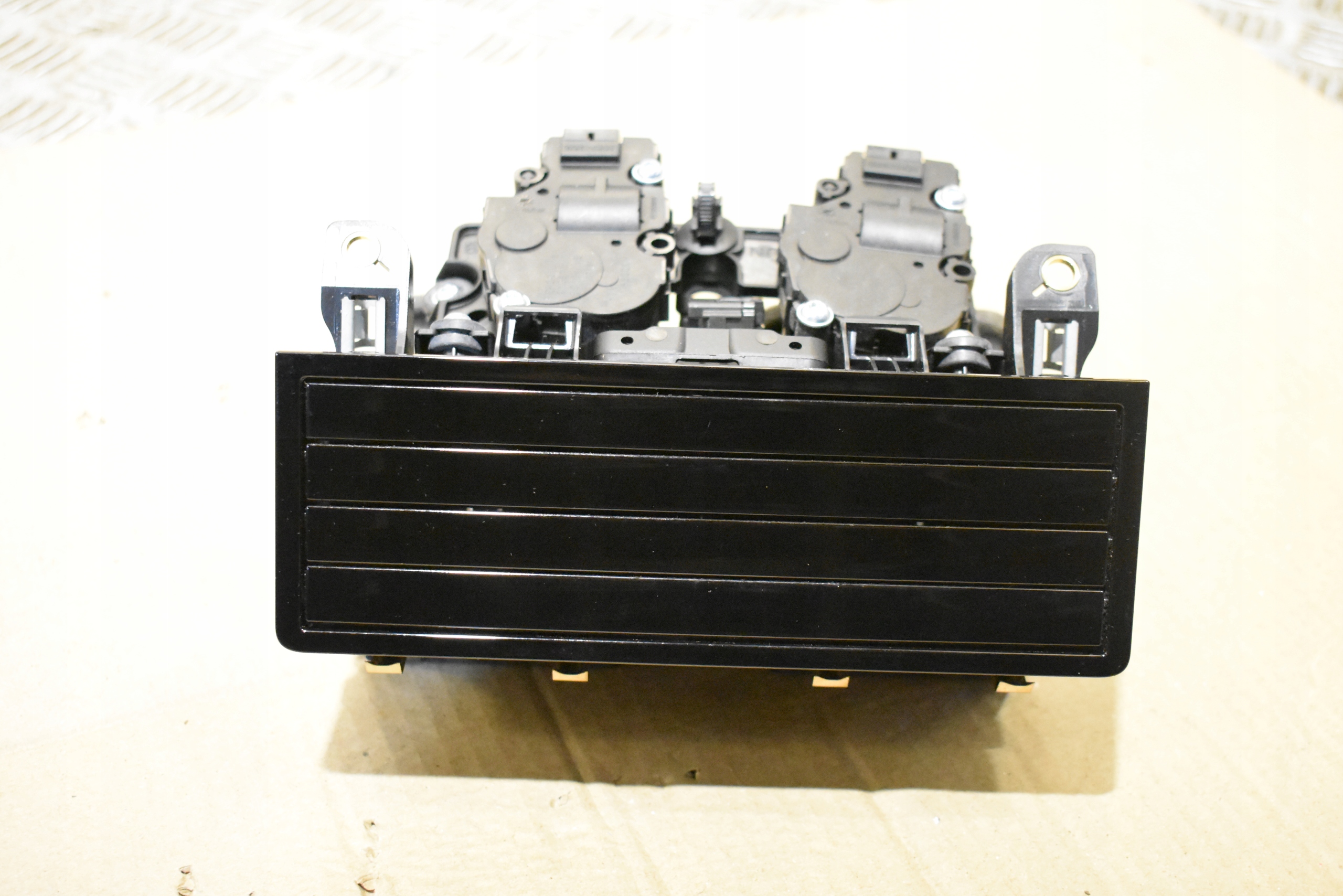 IDEALNA grid air conditioning devices rear rear part PORSCHE PANAMERA 971 1