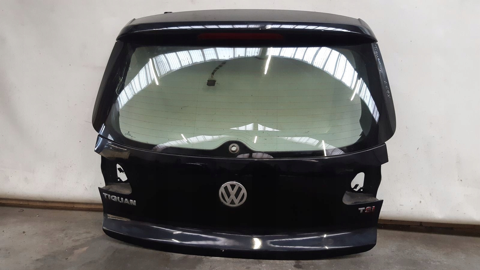trunk door boot VW Tiguan LC9X