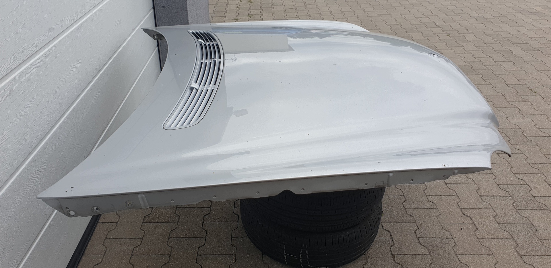 bonnet front MERCEDES W211 SREBRNY BRILLIANT SILVER C744