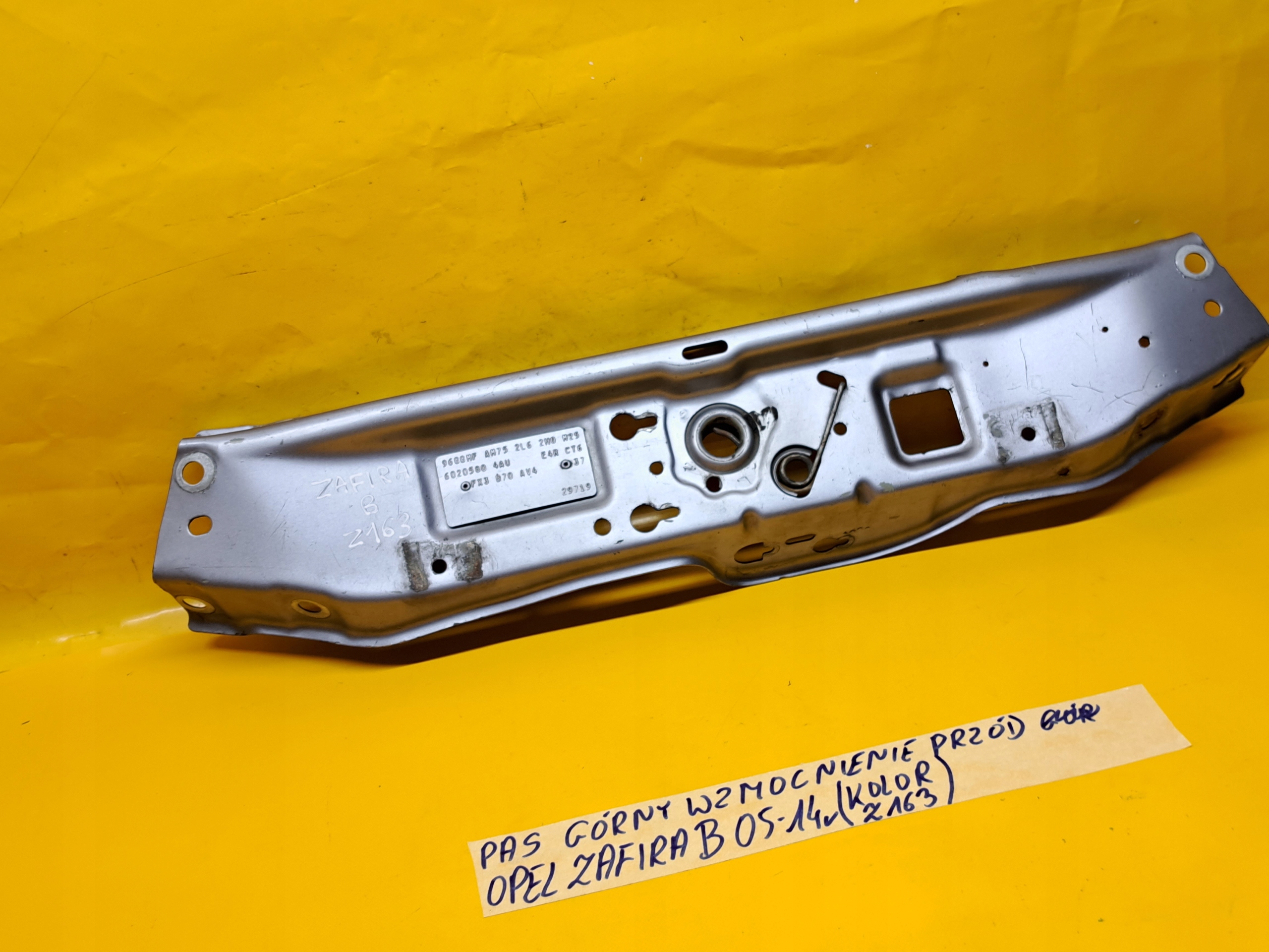 PAS GÓRNY WZMOCNIENIE PRZÓD OPEL ZAFIRA B 05-14r KOLOR Z163 Typ samochodu Samochody osobowe