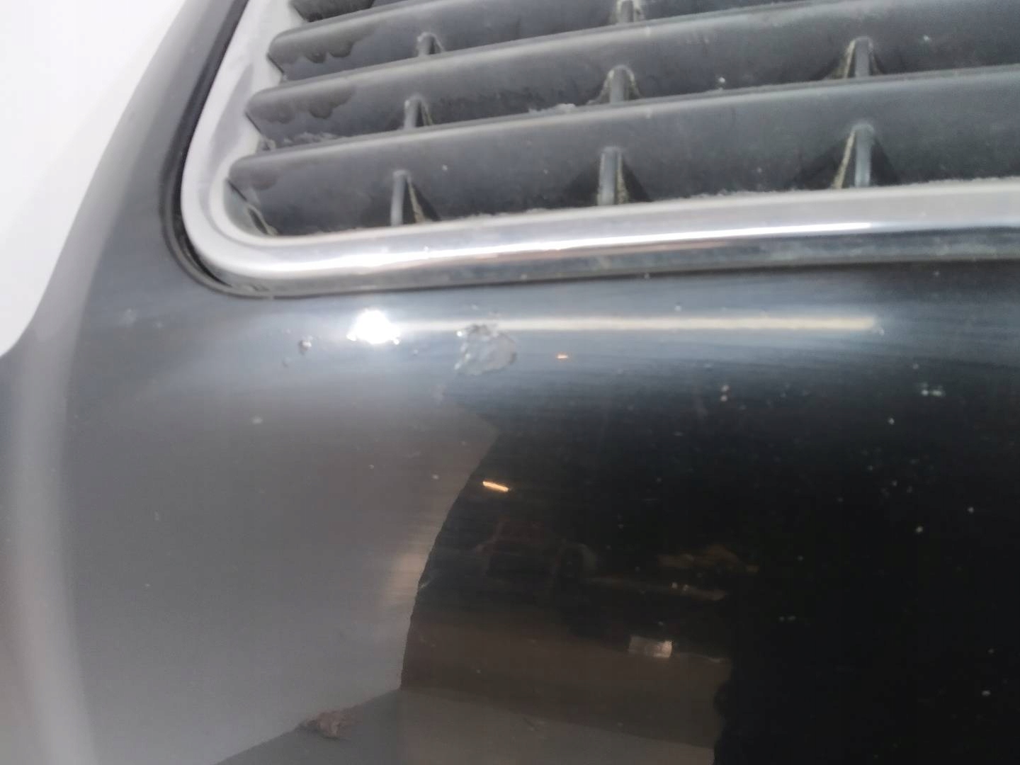 kapota předek cierna Audi A4 II (2000-2006) B6
