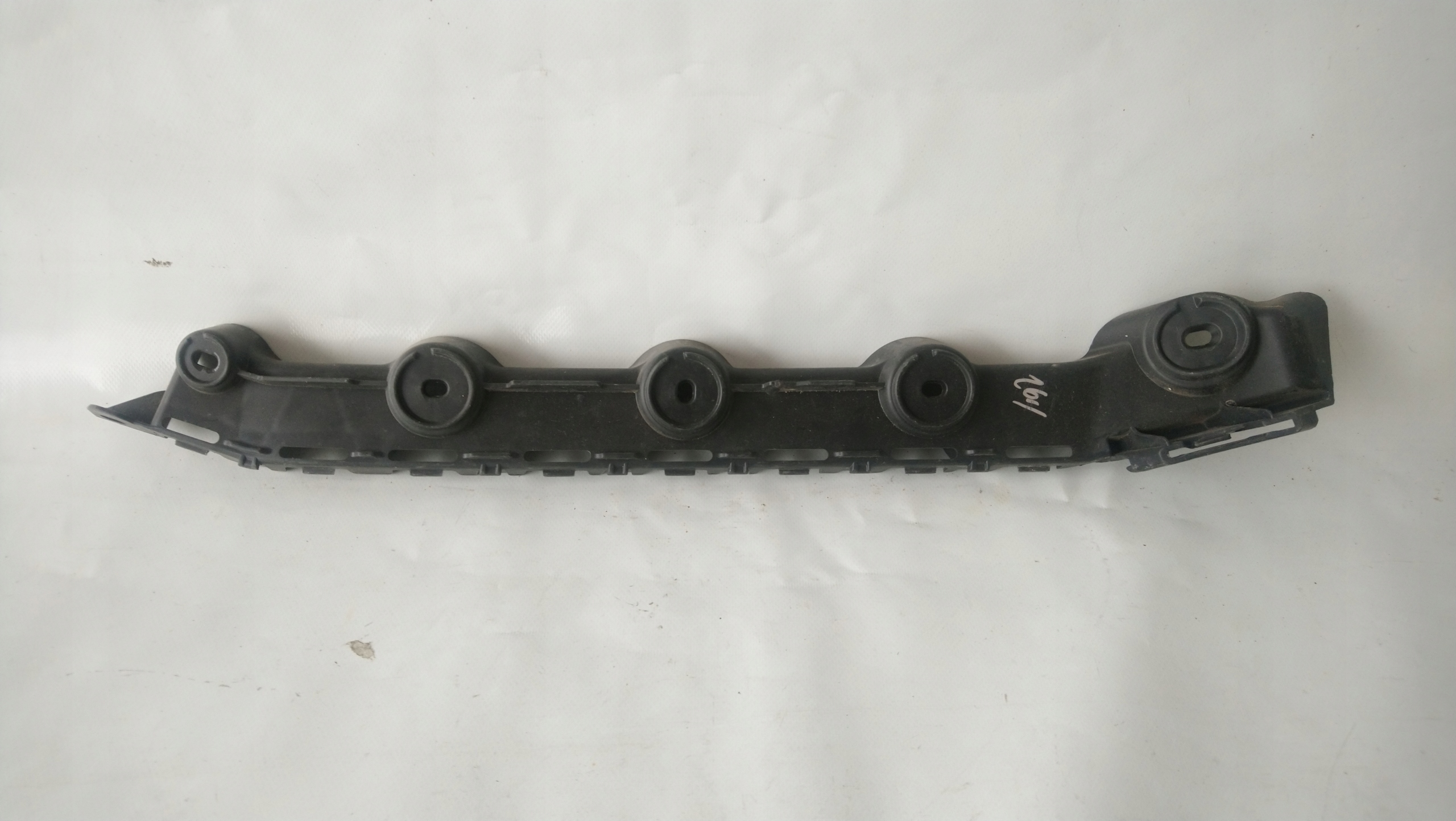 bumper bracket left rear part FABIA III KOMBI 6V9807393