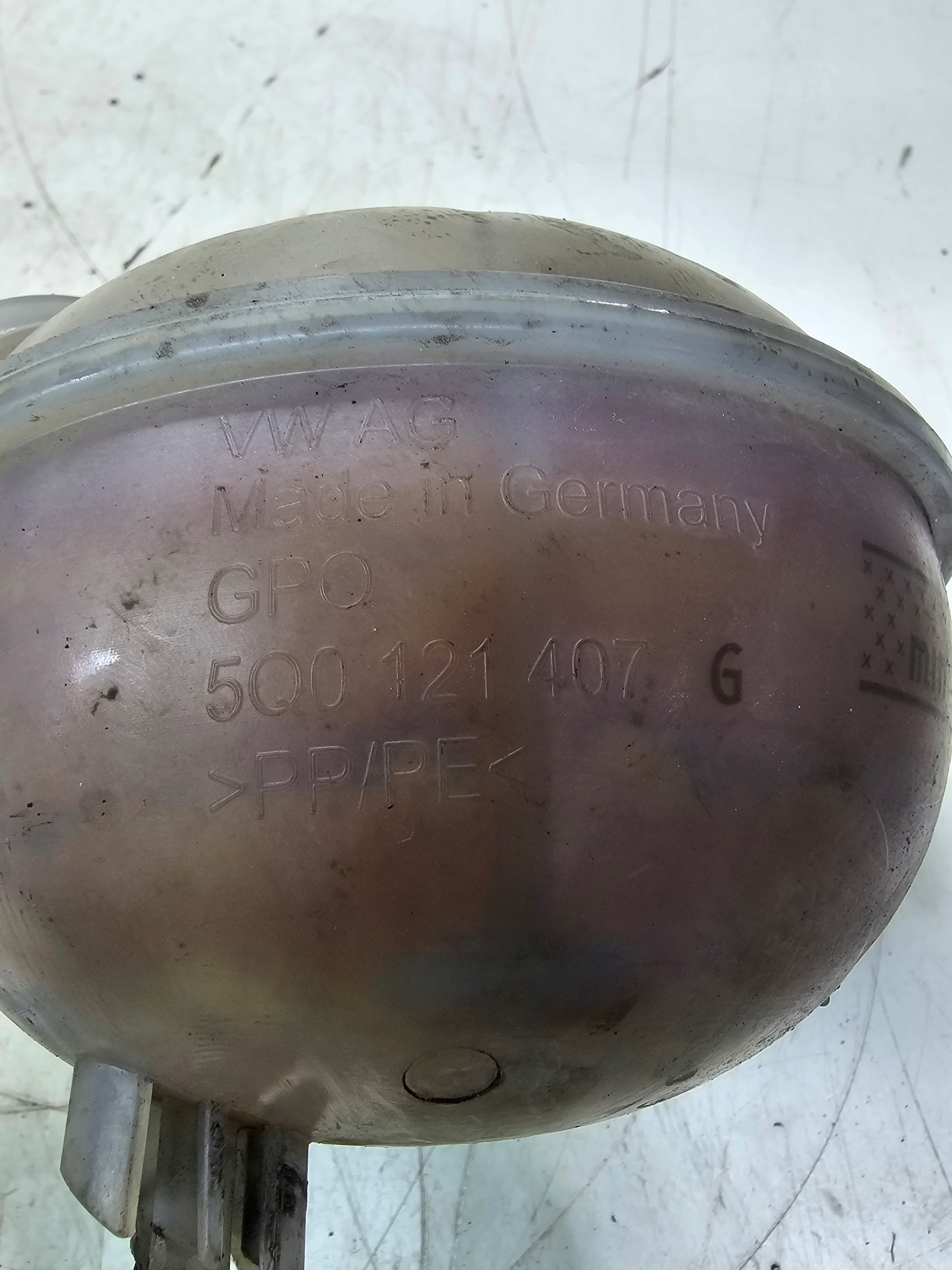 Scheibenwaschbehälter AUDI A3 8V VW SEAT 5Q0121407G