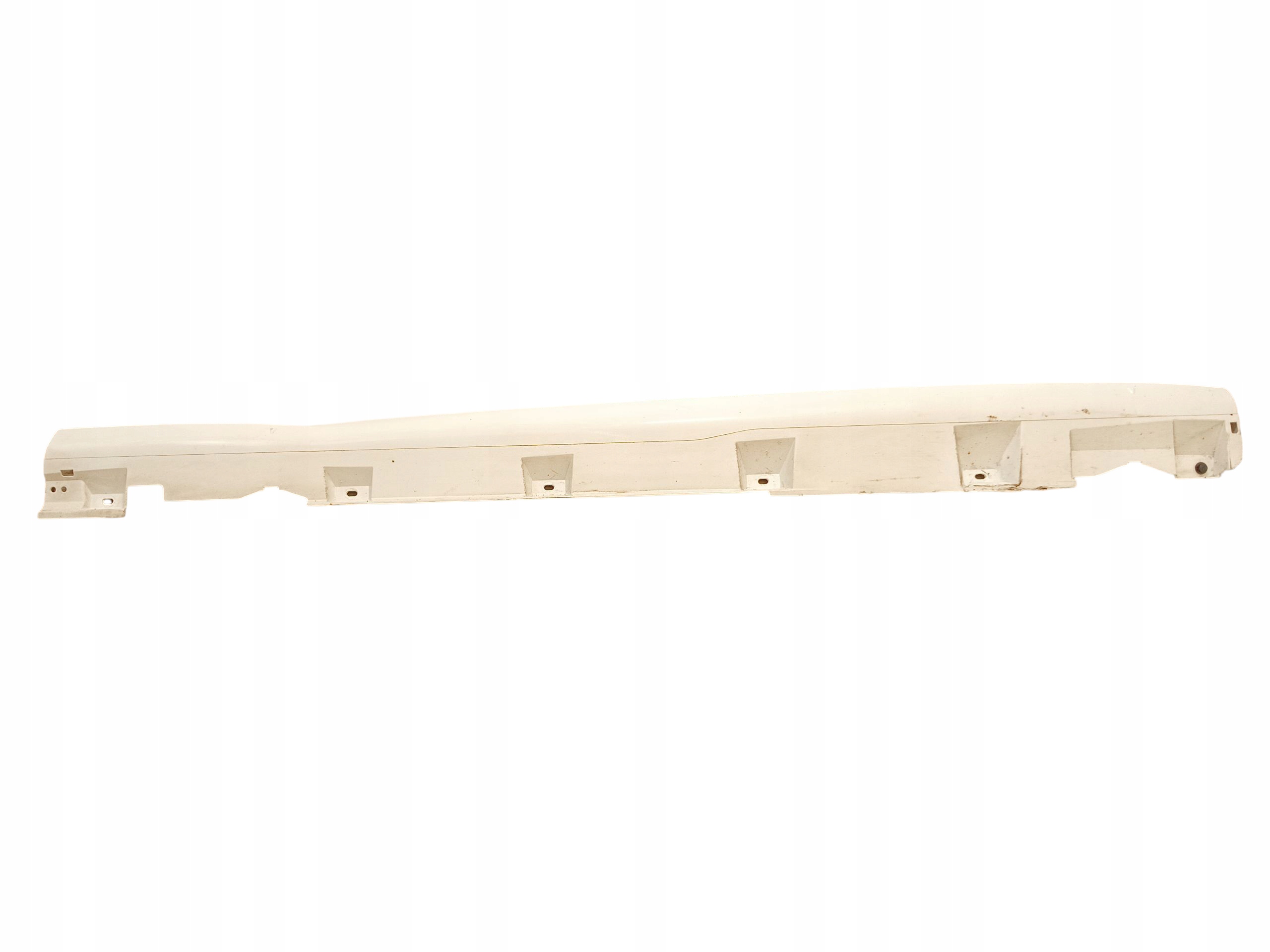 moulding threshold right FORD FOCUS MK3 (2010-2014) KOMBI KOD LAKIERU 5B