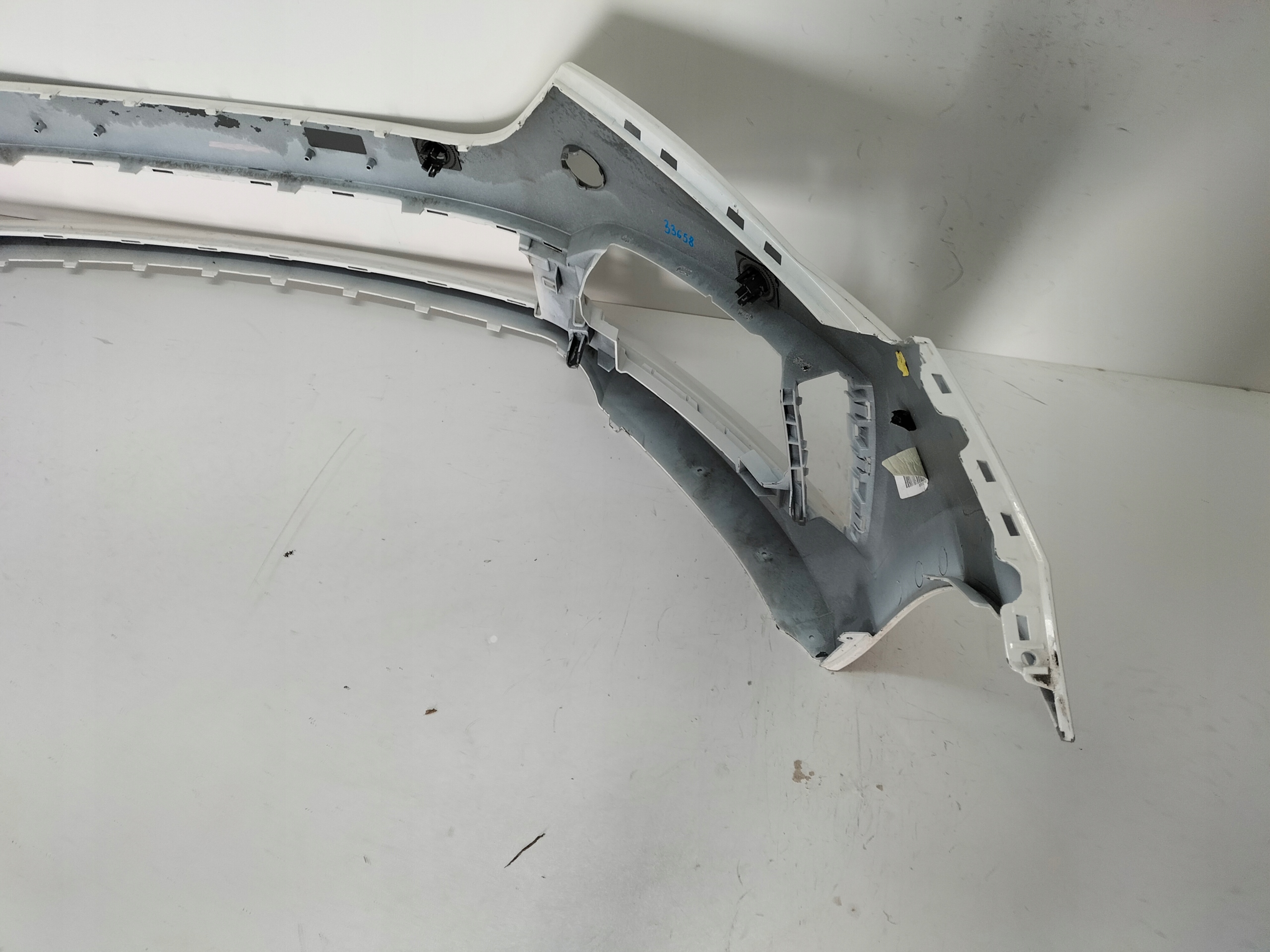 FRONTSTOSSSTANGE VORNE SKODA SCALA 19
