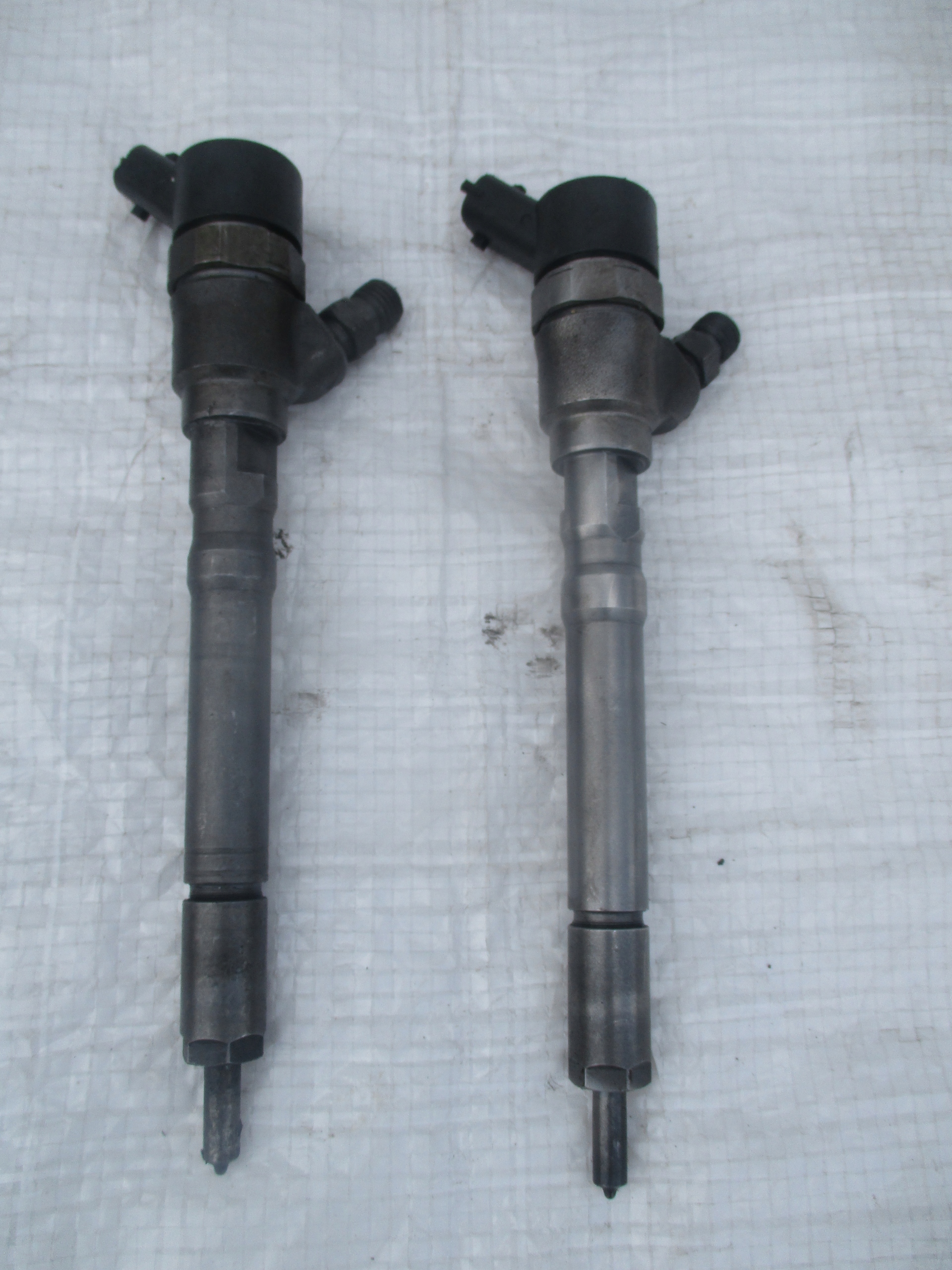 HYUNDAI TUCSON KIA SPORTAGE 2.0 CRDI WTRYSK WTRYSKIWACZ