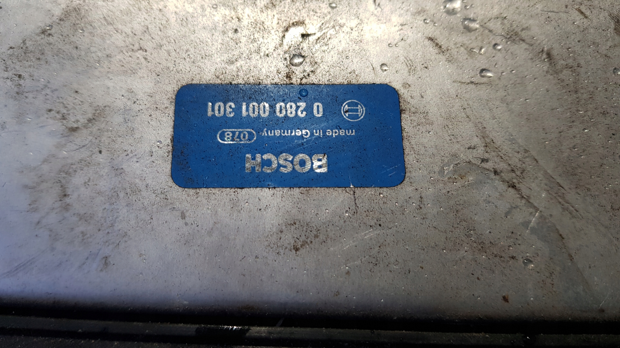BMW E30 0280001301 computer of the engine