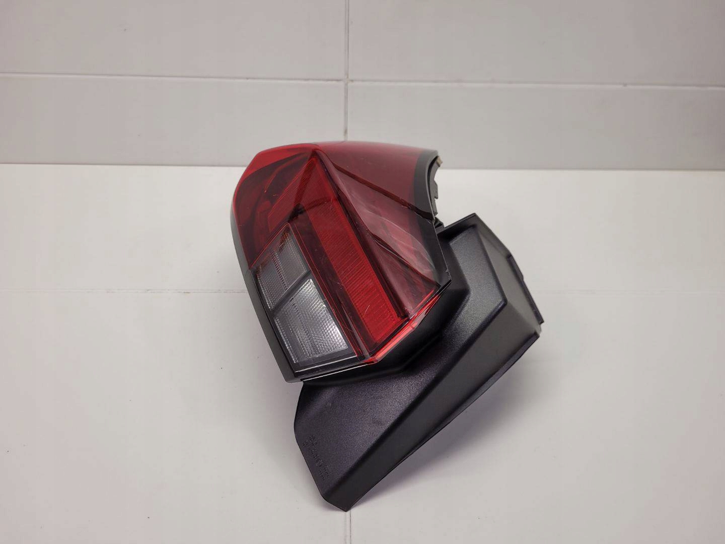 light rear left side Opel Corsa F 2020 9829317380