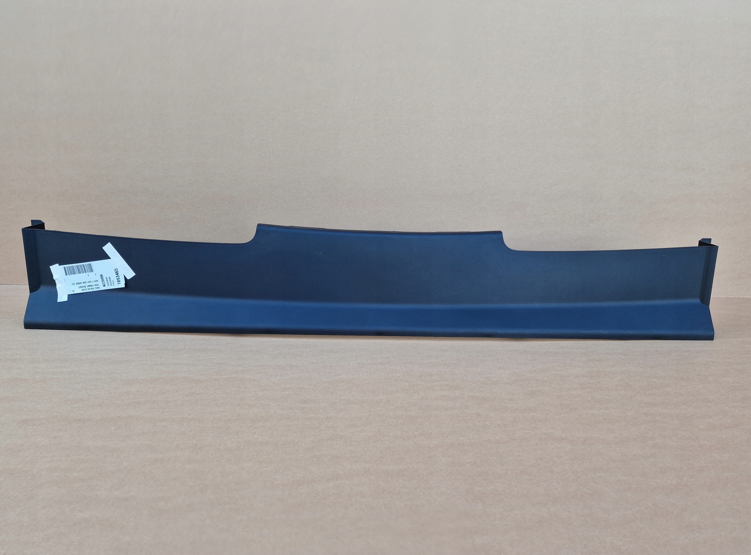cover covering torpedo VOLVO XC40 RECHARGE