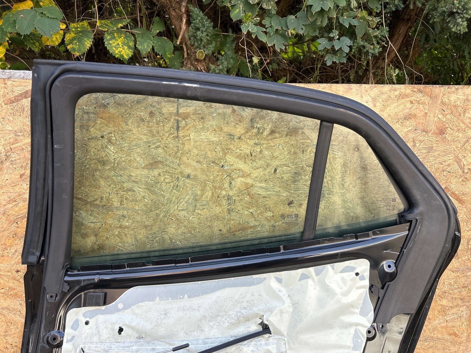 tür heck hinten rechts Opel Mokka und A code Lak.: GAR
