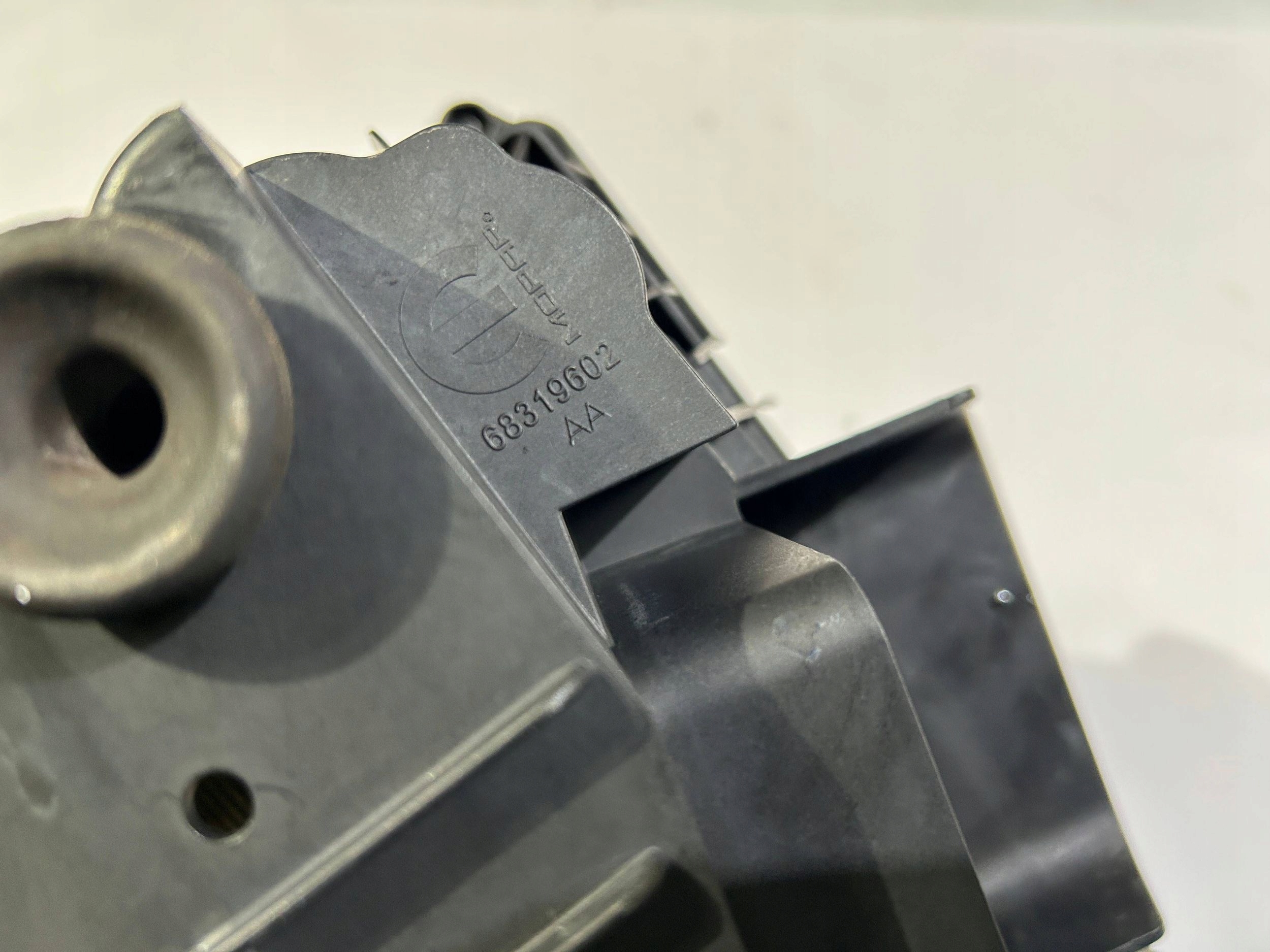 Gehäuse filter luft dolot rohr Dodge RAM 1500 5.7 2018
