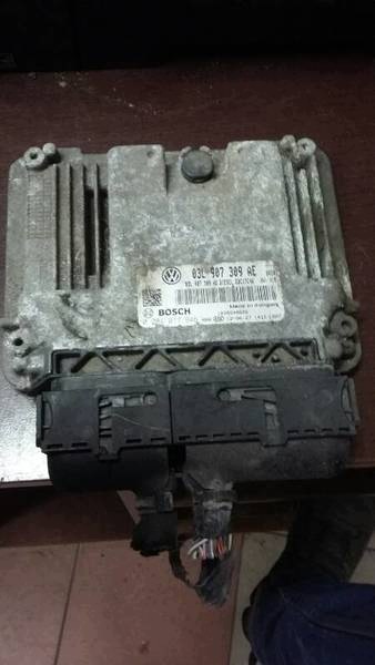 computer 03L907309AE VW PASSAT B7
