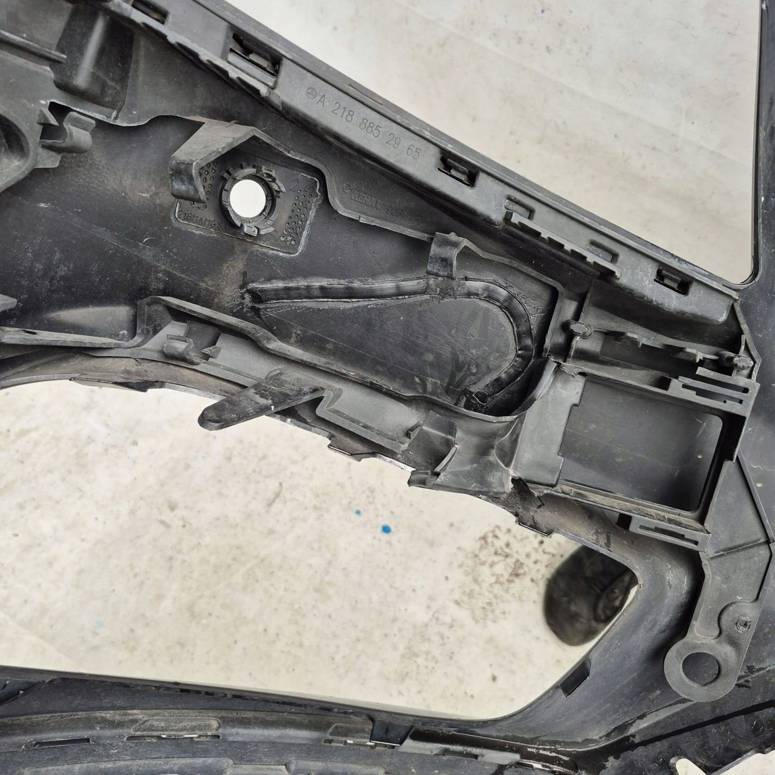 MERCEDES C218 CLS LIFT AMG bumper front front PDC