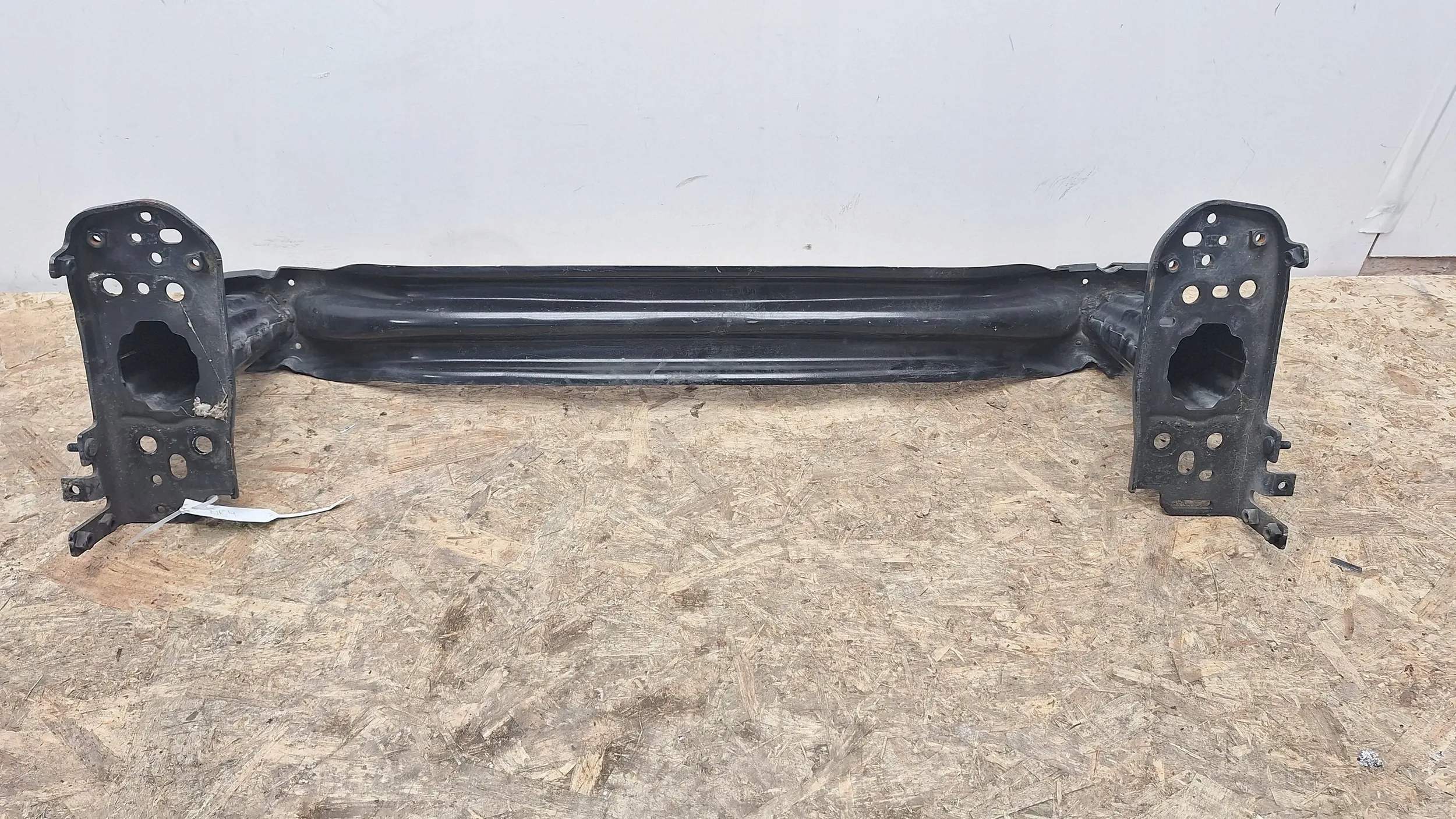 bumper support 7P0807109B PORSCHE CAYENNE ll 7P