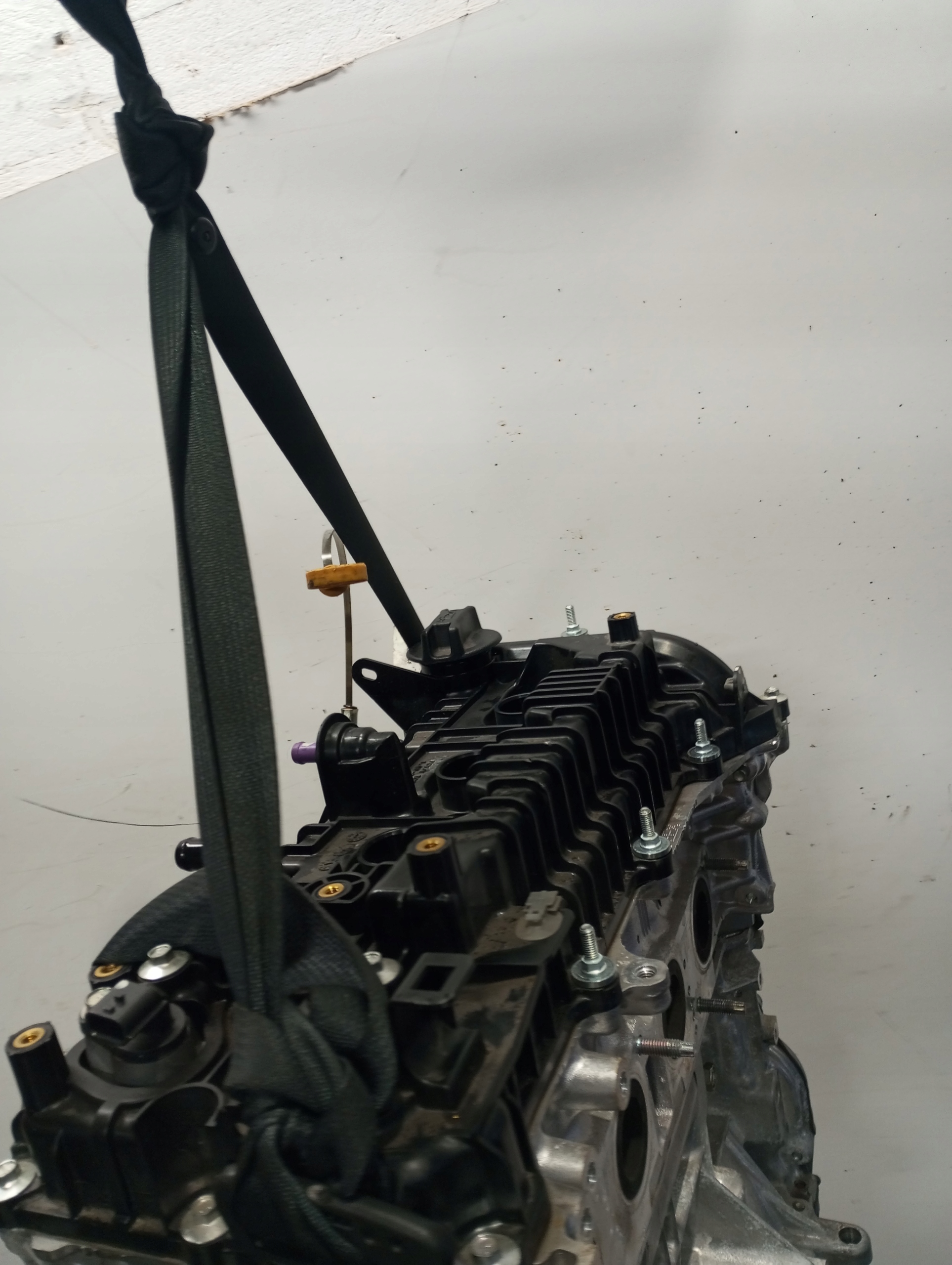 engine MOTOR pillar NISSAN JUKE QASHQAI 1.6i HR16