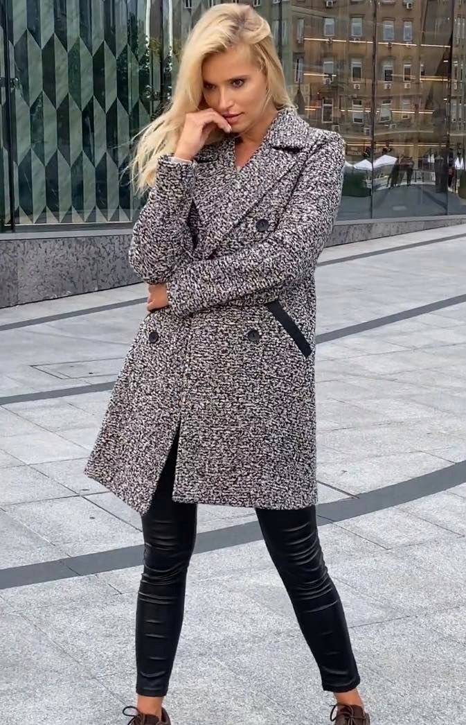 Dvouřadý kabát Lalous Béžový s černou vel M