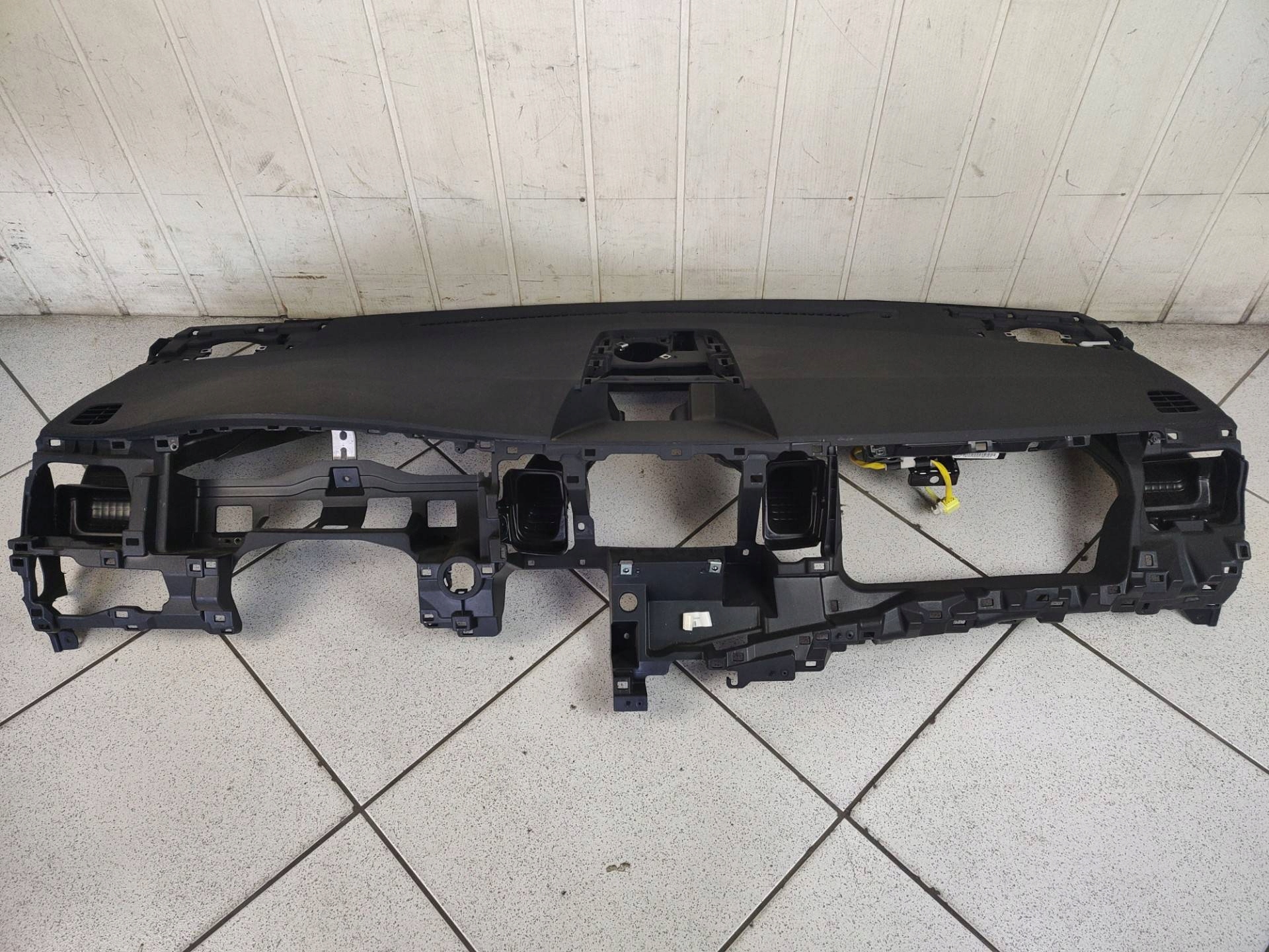 dashboard instrument panel console Toyota Sienna 3 XL30 2011 1007272406