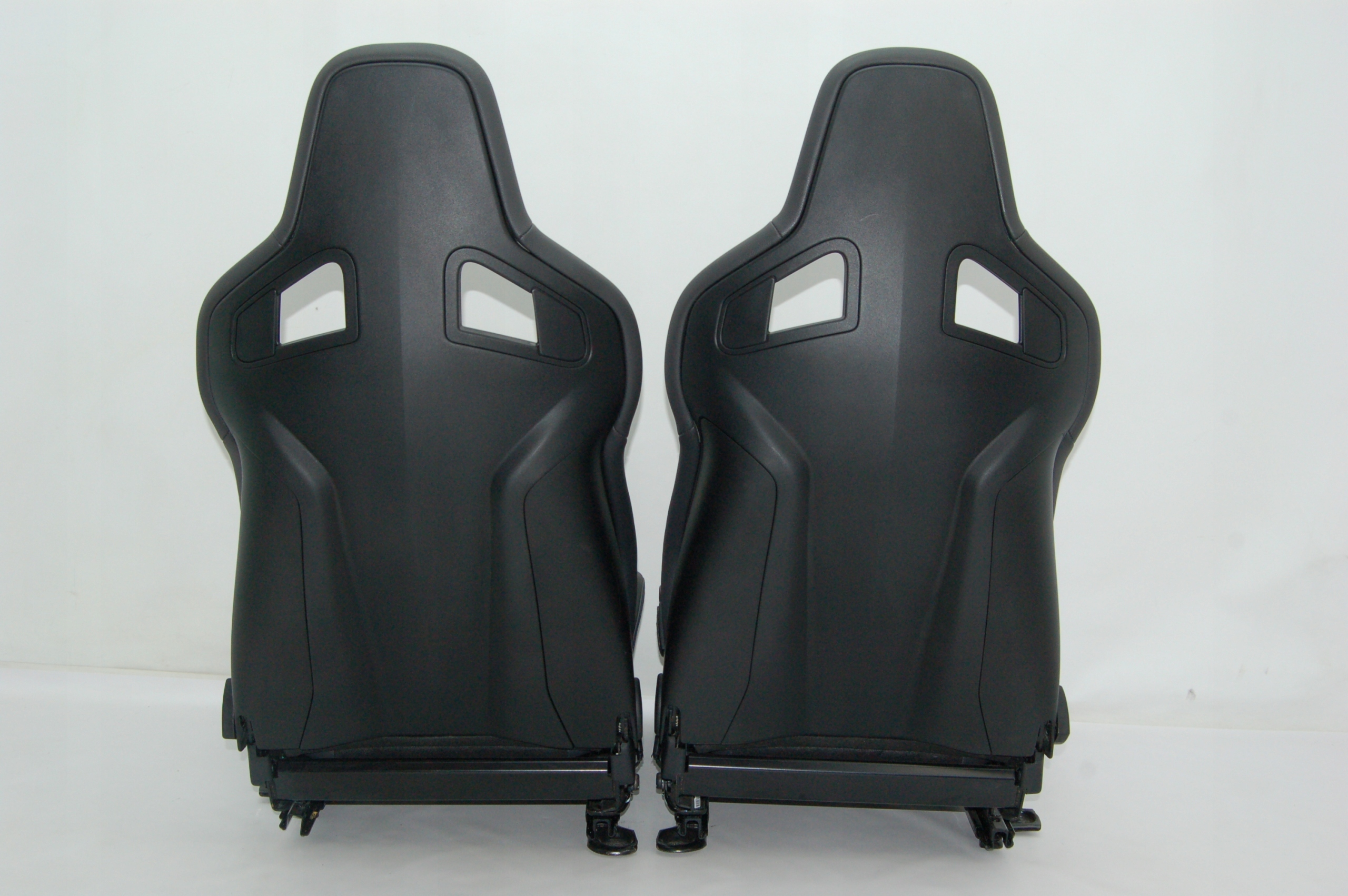 Fotel fotele Recaro CS Ford Focus MK4 RS Car type Passenger cars