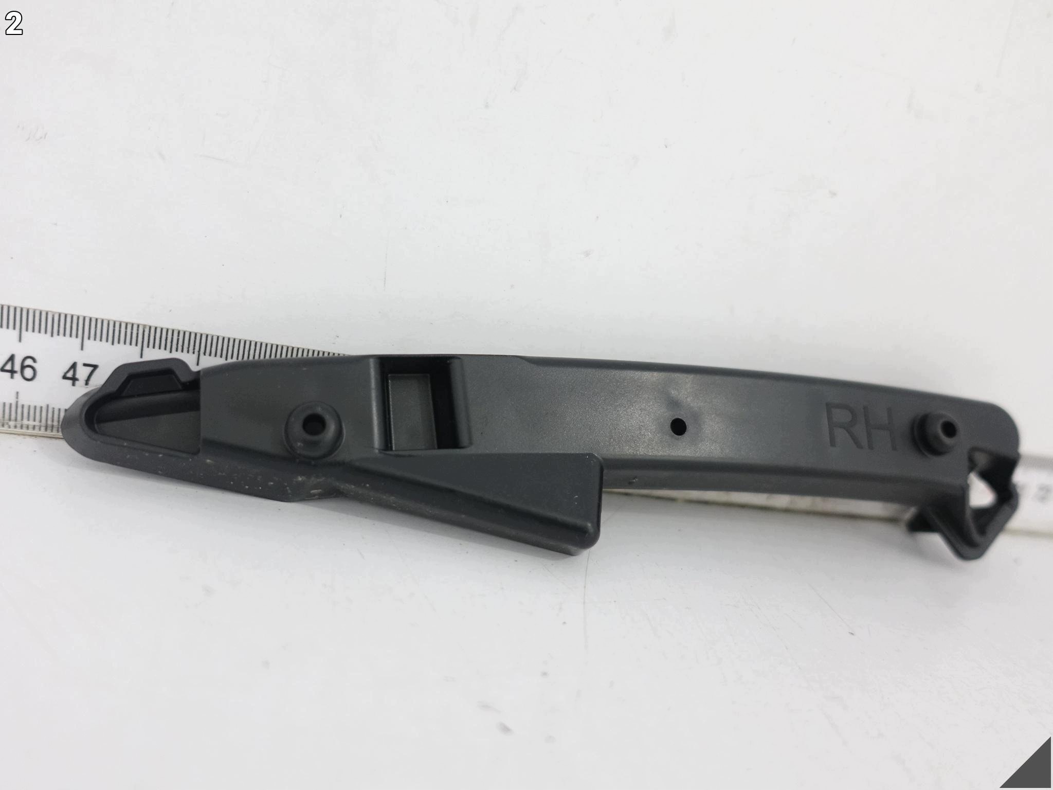 BMW 5 G60 G61 G68 23- upper support holder bracket W bumper right front