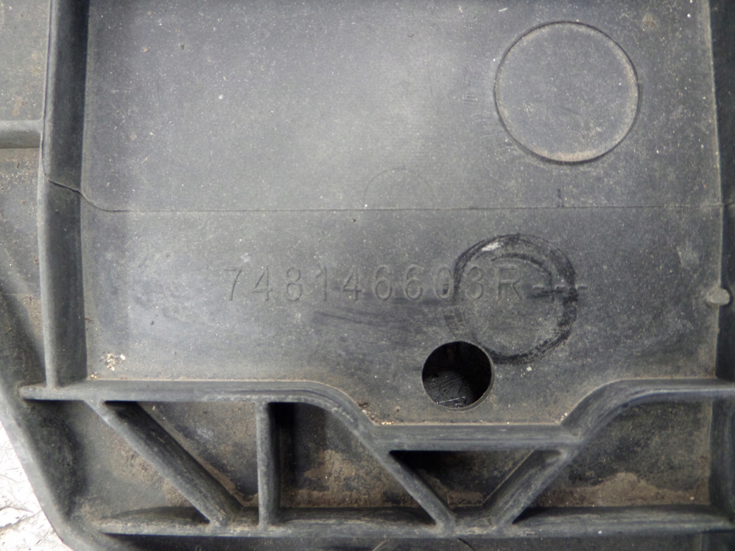 CAPTUR cover bodywork chassis 748146603R