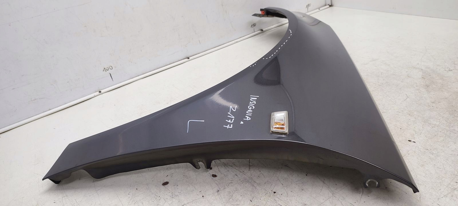 fender left front front Opel Insignia A kombi Z177