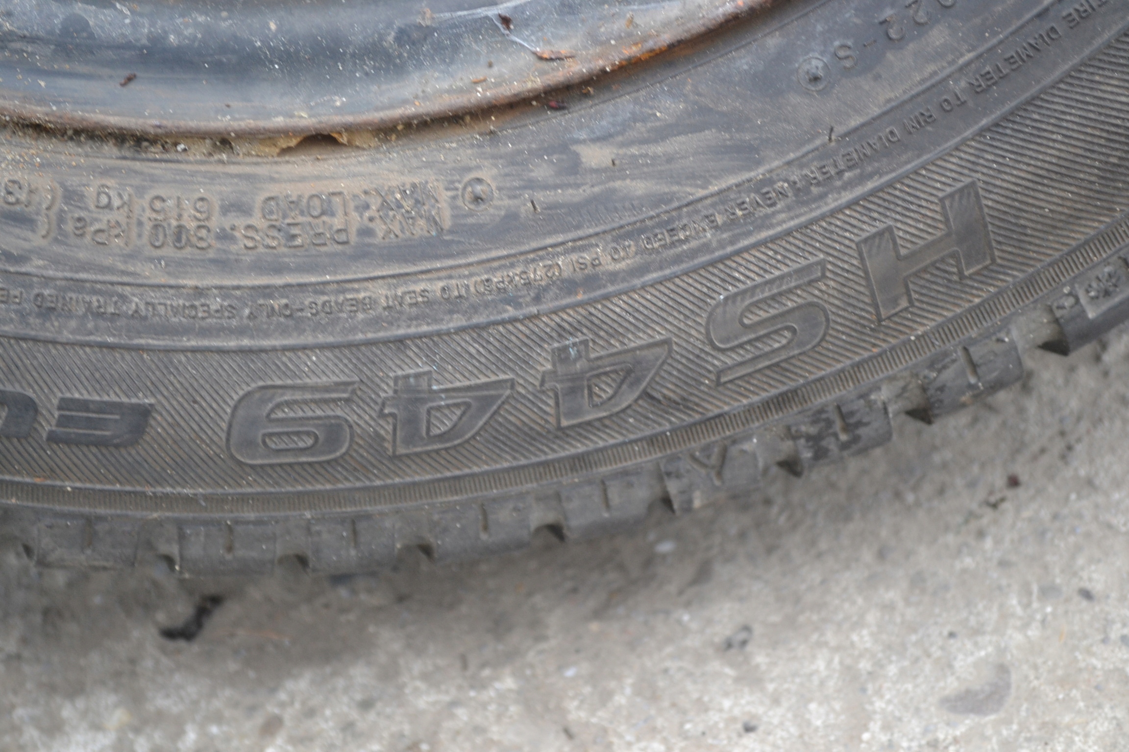 wheels discs metal tyres SUZUKI SX4 195/65 R15